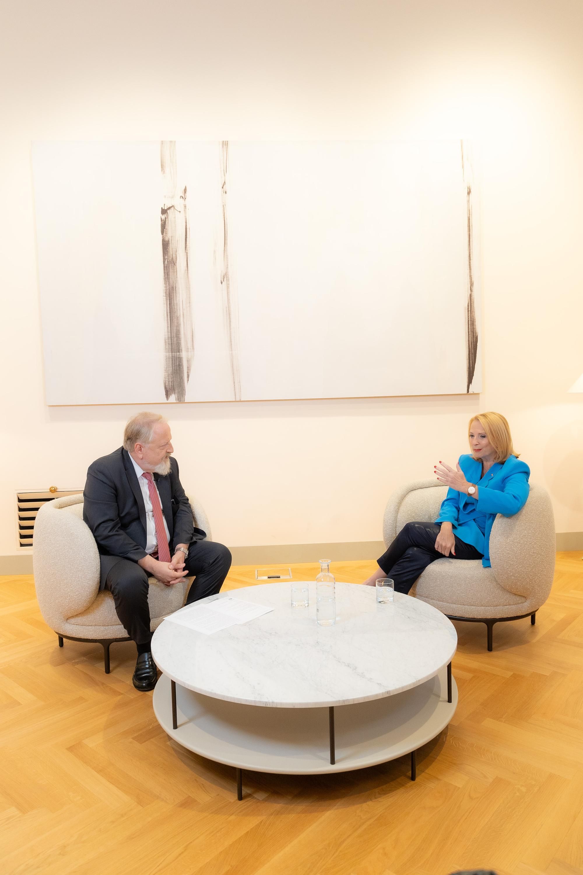 Doris Bures, zweite Präsidentin des Nationalrates im ZEITGESPRÄCH #96 mit Gerhard Schmid