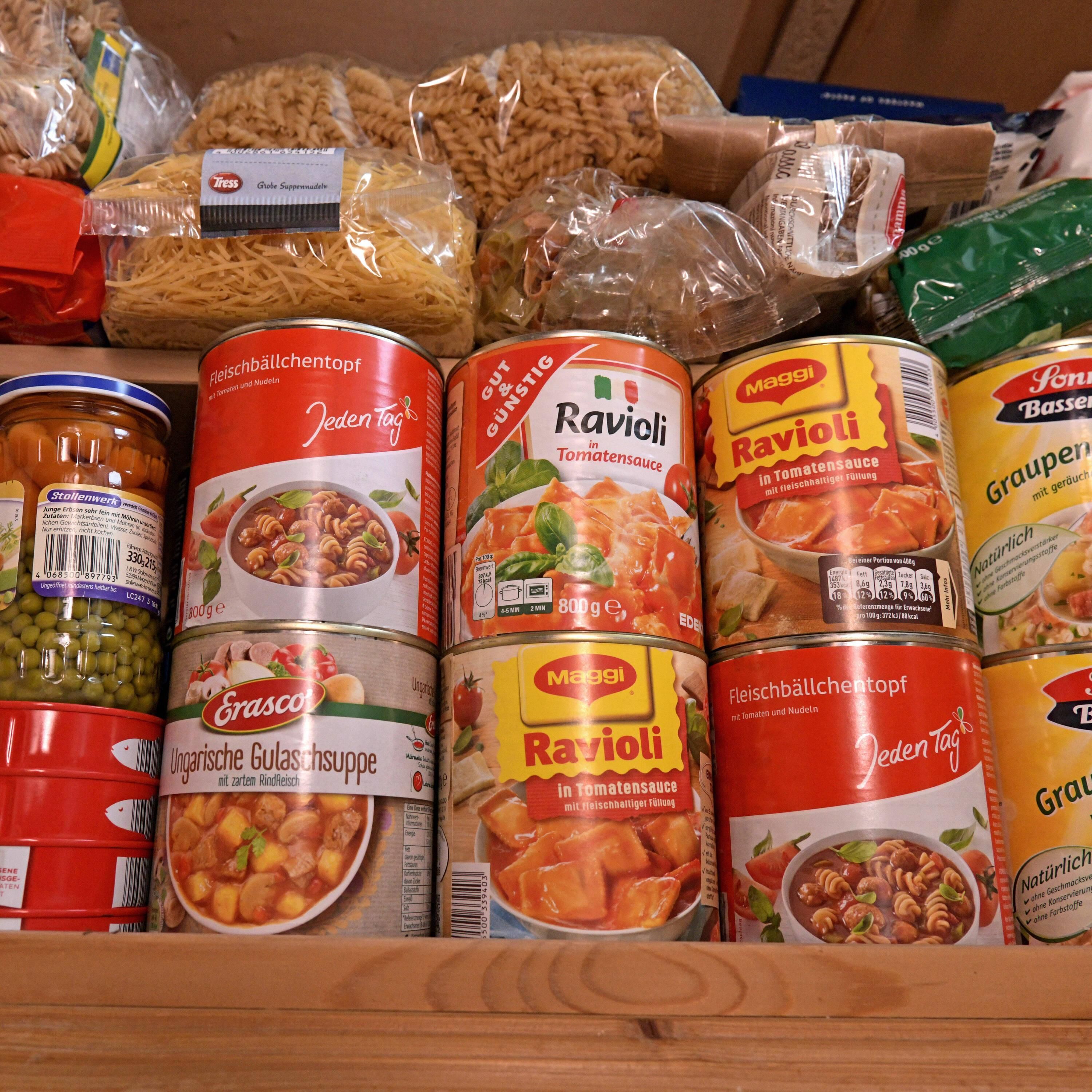 Dosenravioli statt Getreide? Das bunkert der Staat für den Notfall