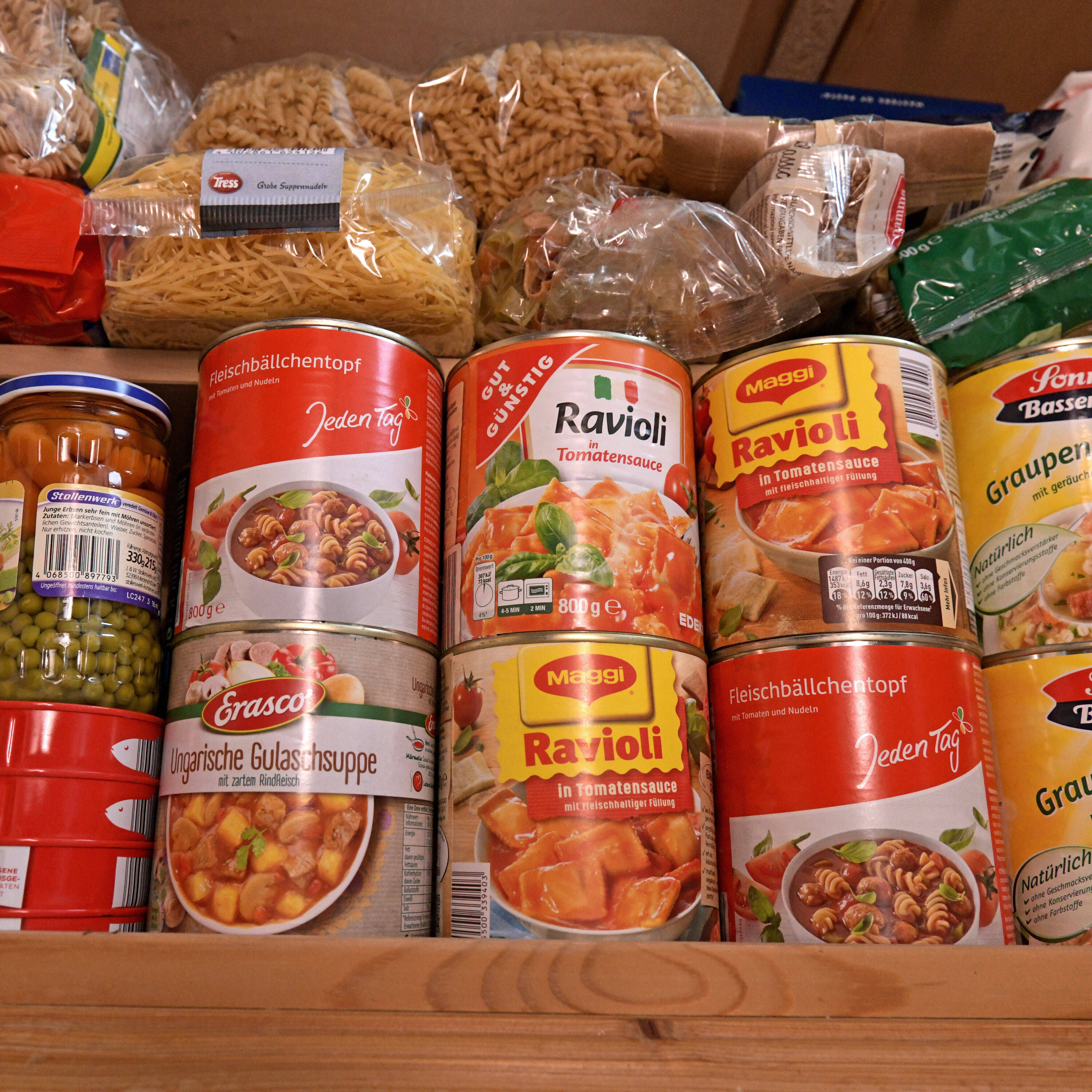 Dosenravioli statt Getreide? Das bunkert der Staat für den Notfall