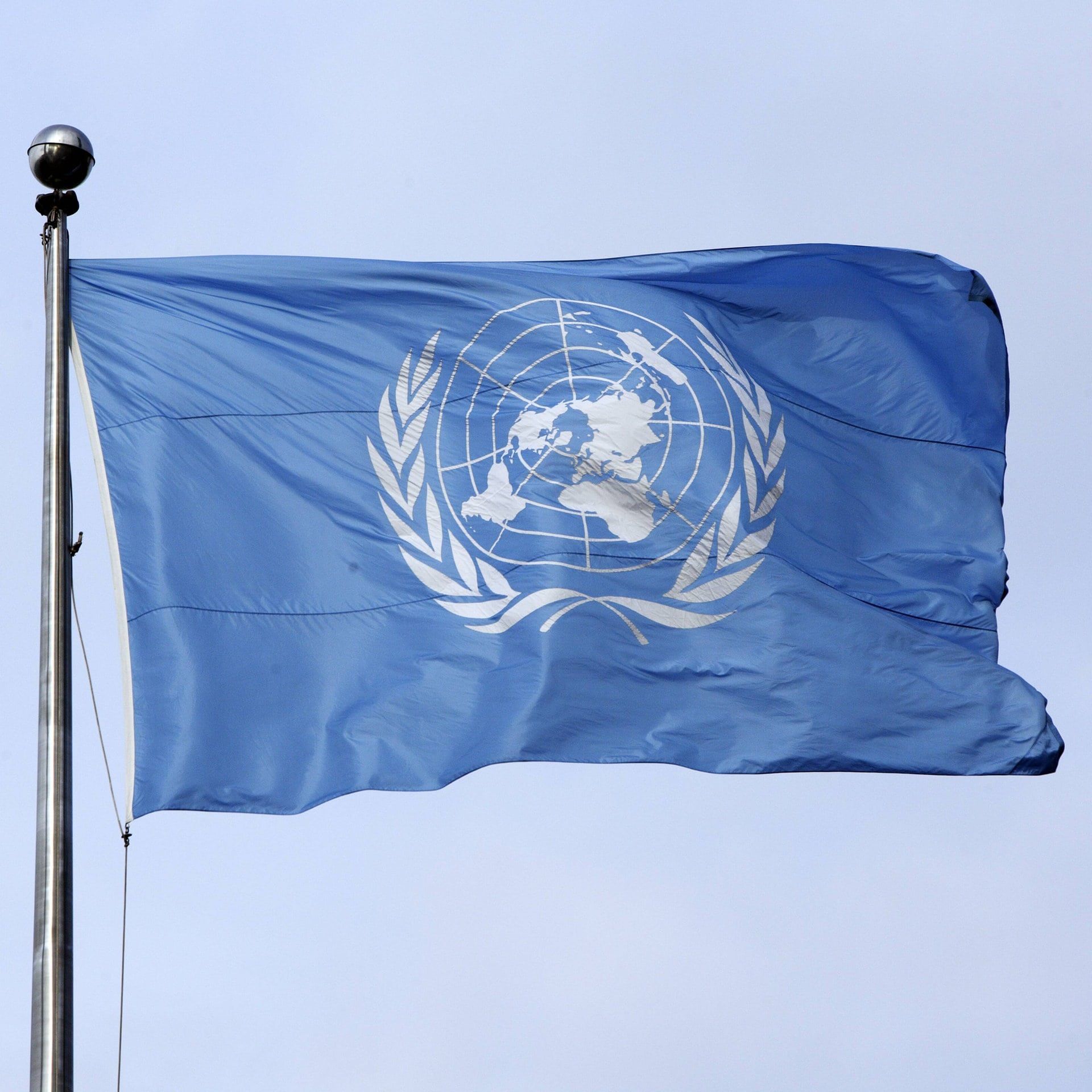 Drecksarbeit in Zeiten des Krieges – Wie beschädigt ist das Völkerrecht?