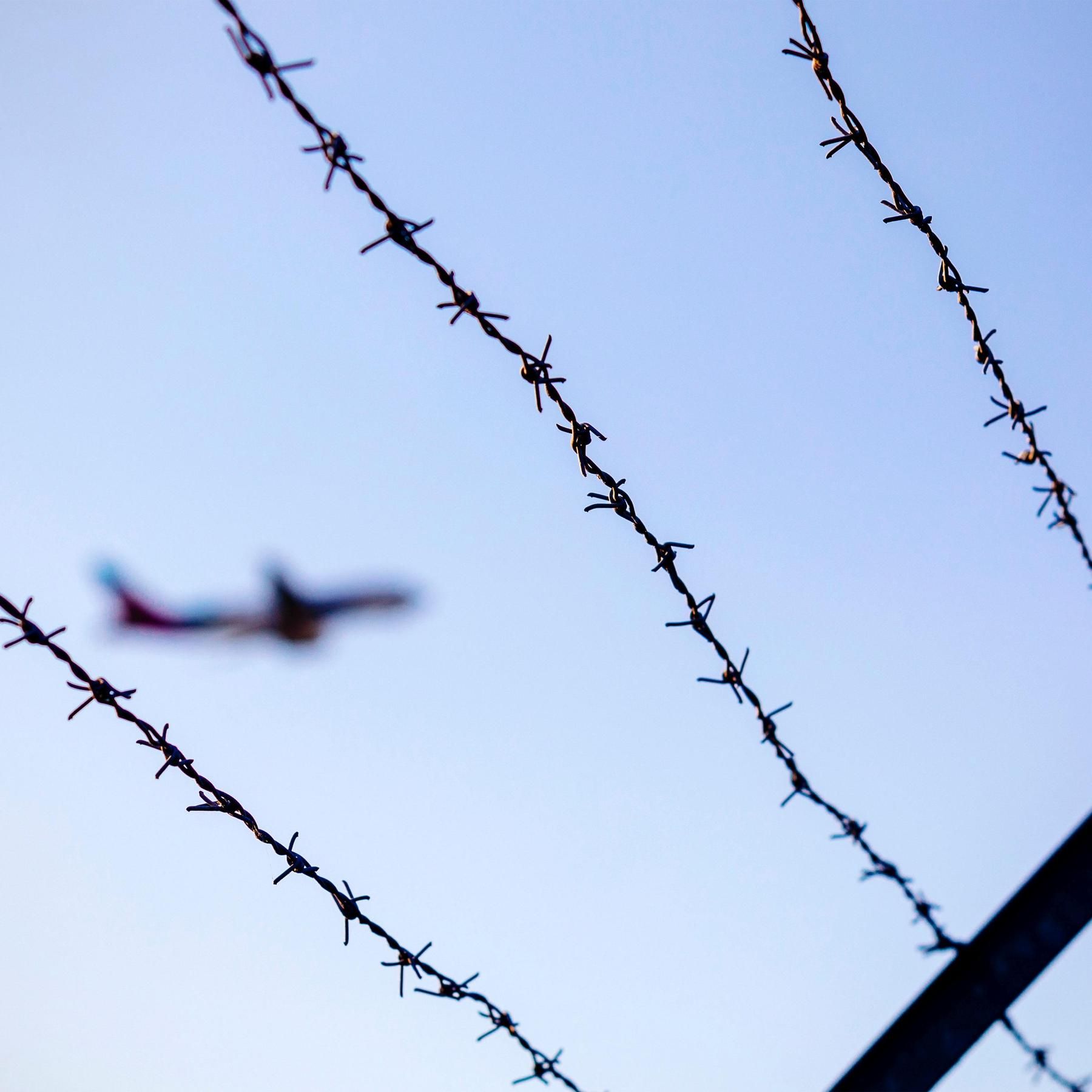 "Egzon" - Drama um eine Abschiebung von Björn Bicker