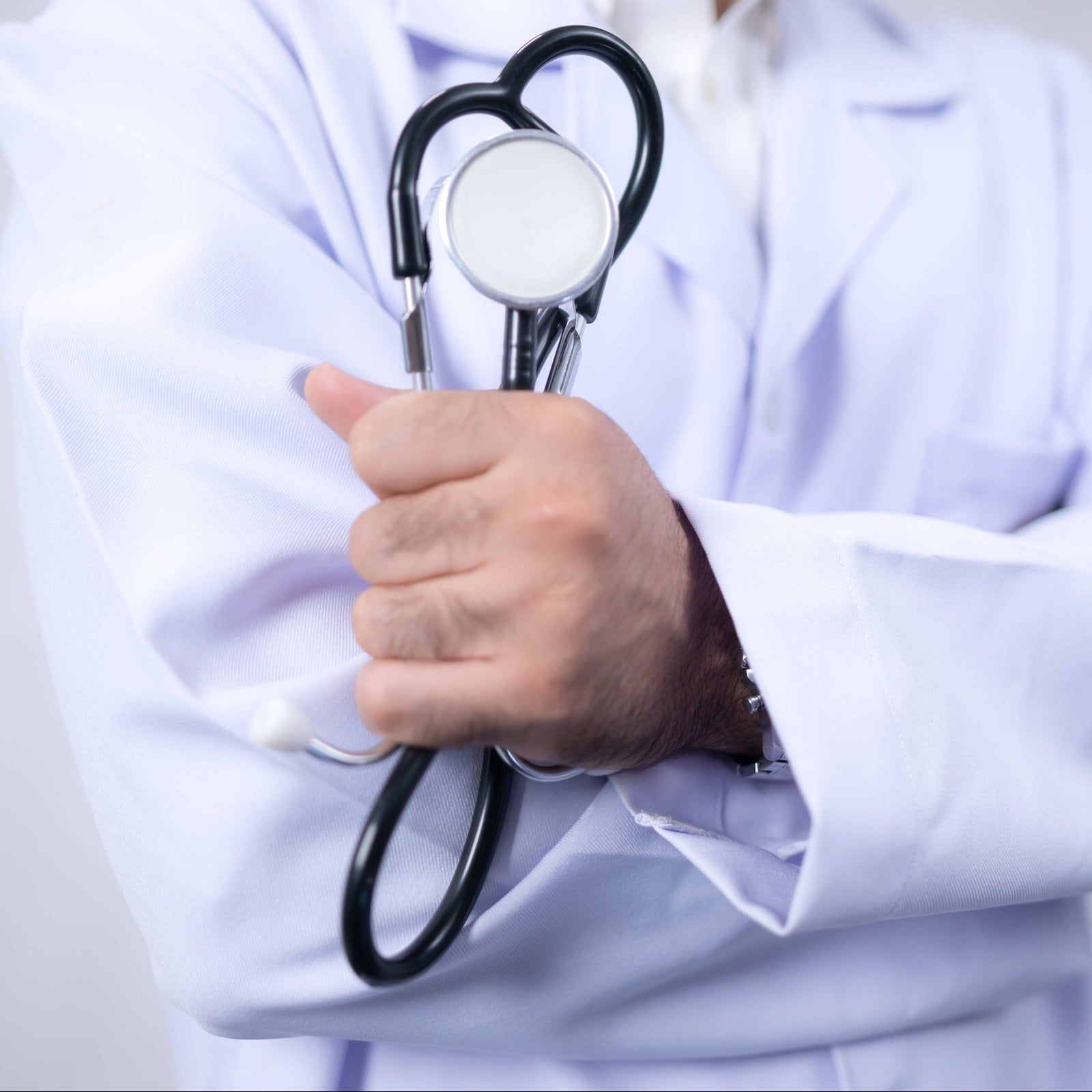 Ehrenamtliche Ärzte behandeln Menschen ohne Krankenversicherung