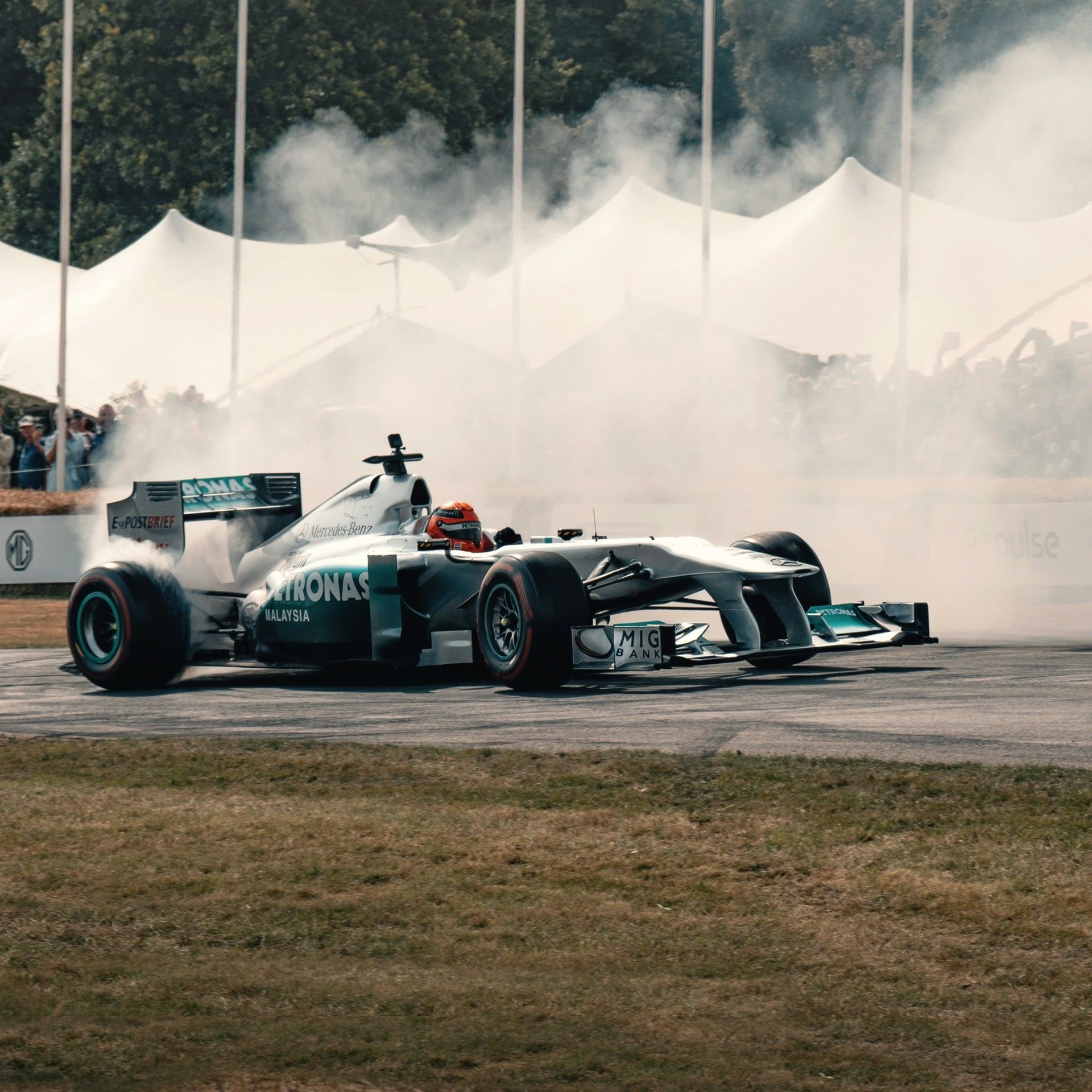 Ein Rennen gegen die Zeit – Warum boomt die Formel 1?