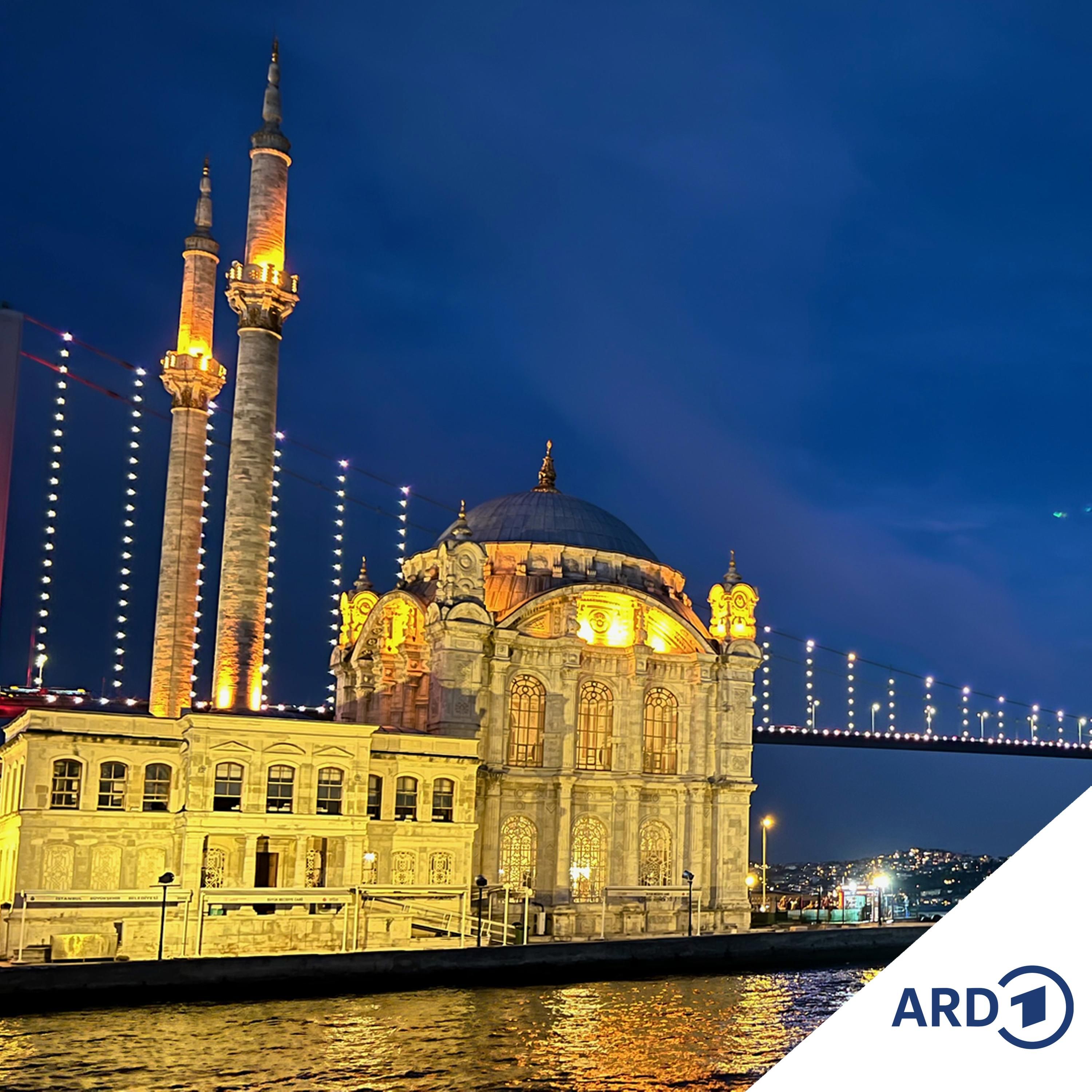 Ein Tag Istanbul - Dorfgefühle, Dampf und Drag