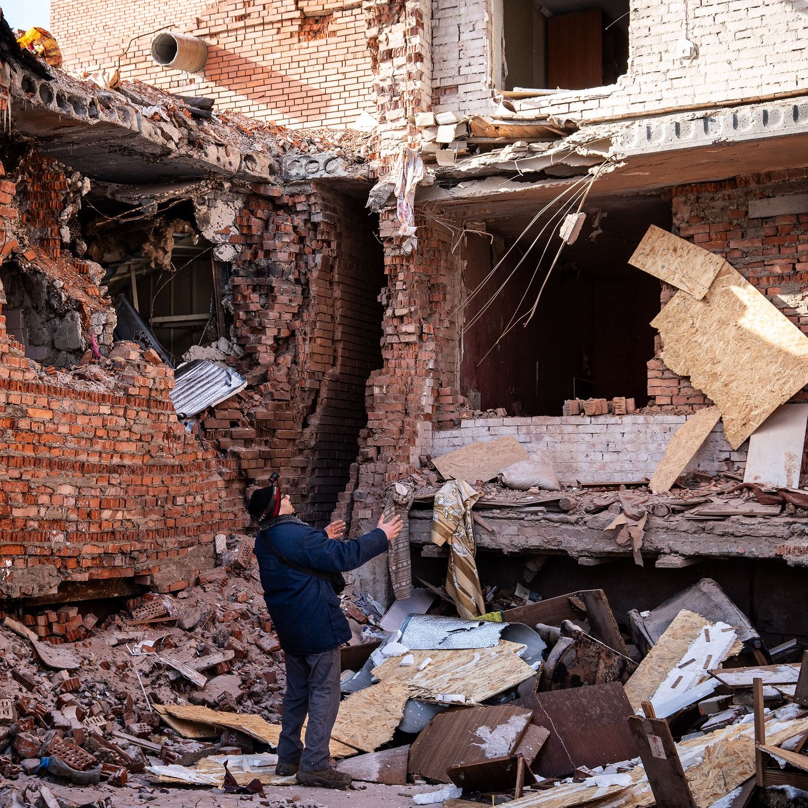 Erneut russische Luftangriffe - Gespräche in Abu Dhabi verschoben