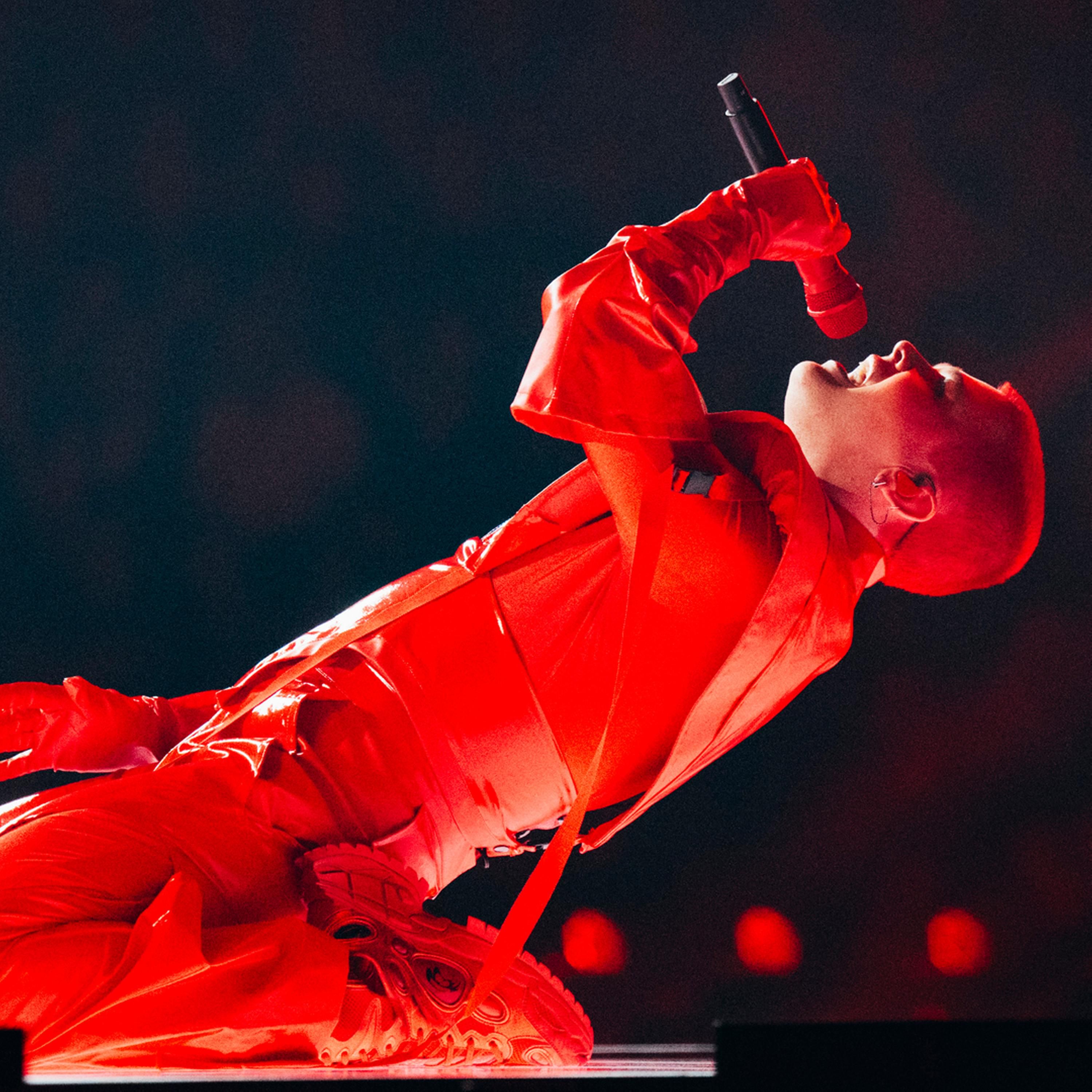 ESC Update täglich: Er sieht rot - Mitfavorit Belgien scheitert im Semi