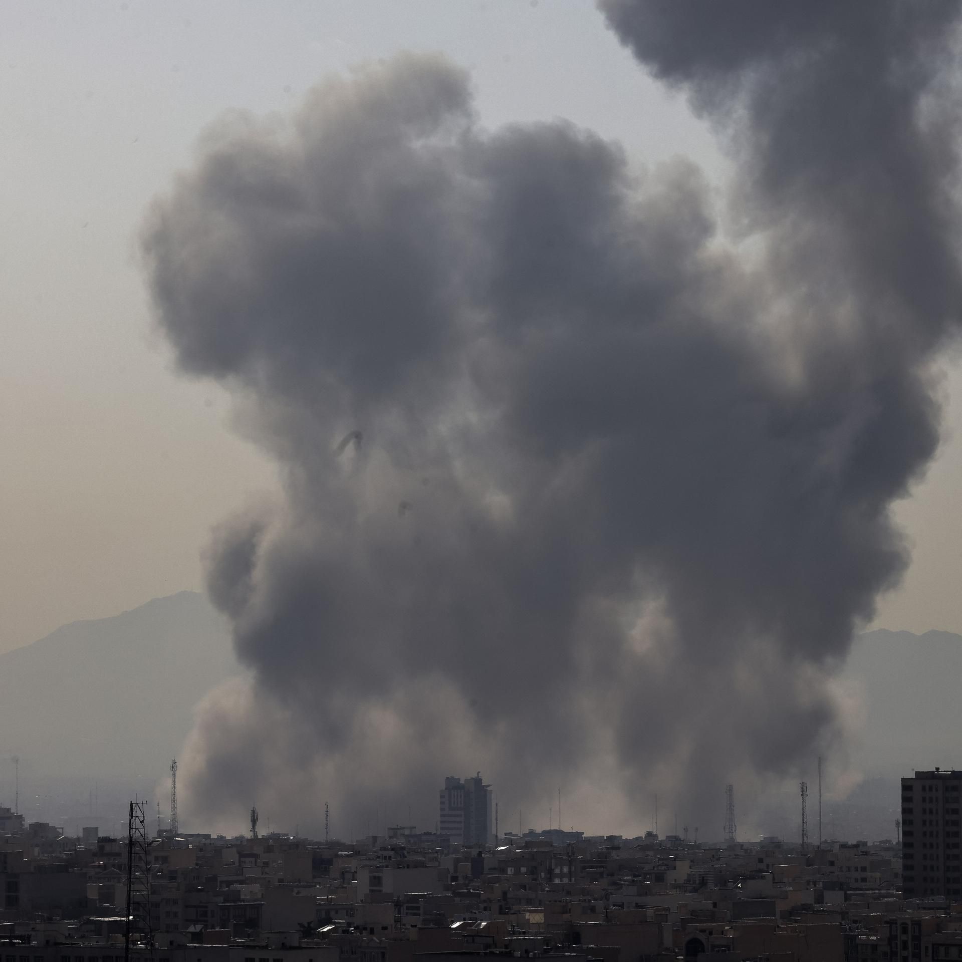 Eskalation im Nahen Osten - Israel und USA greifen Iran an