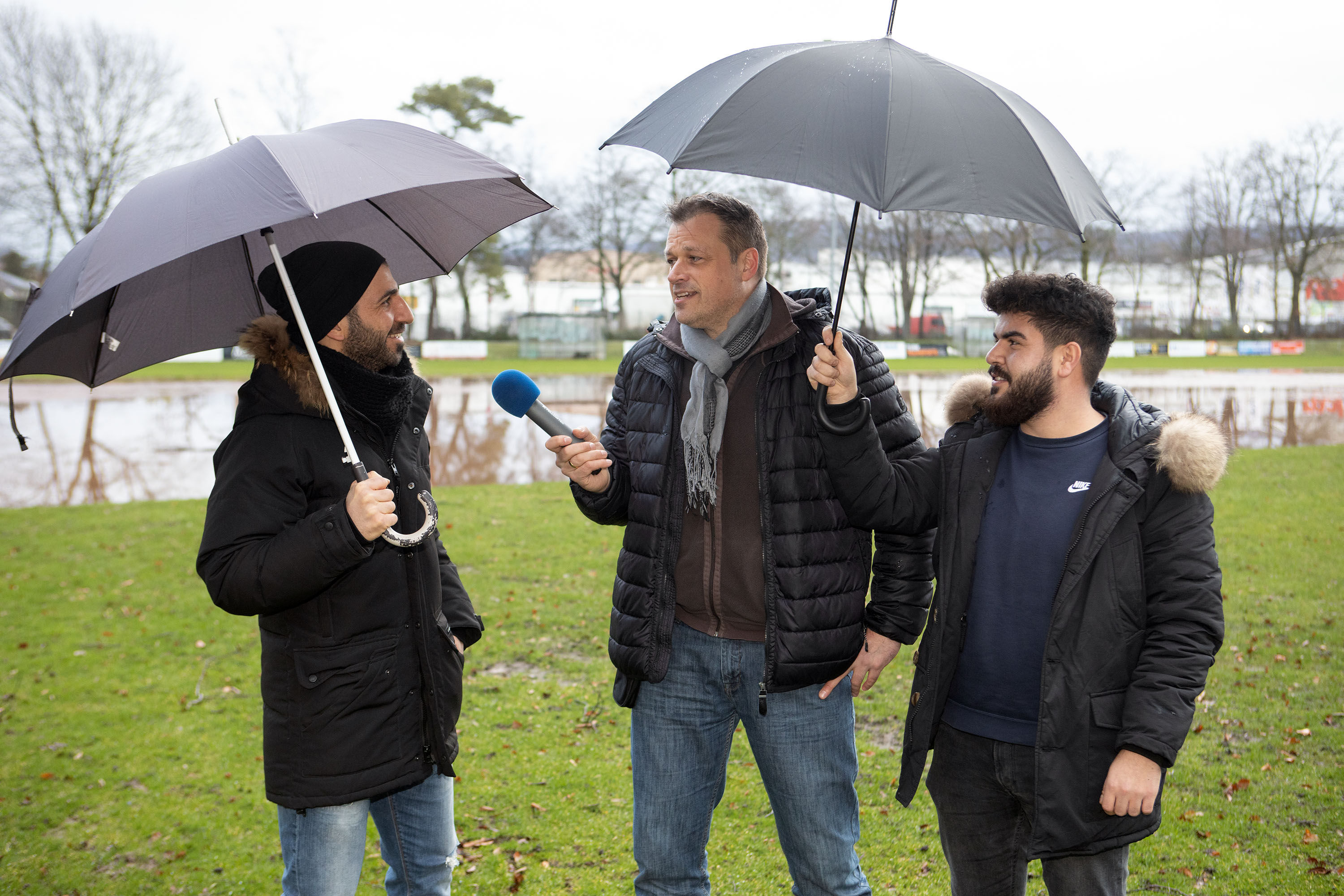 Flügelzange OWL mit Ali Kemal Calisan und Gürkan Kaya vom FC Türk Sport Bielefeld. Wie ist das Leben auf dem verrücktesten Fußballplatz in Bielefeld?