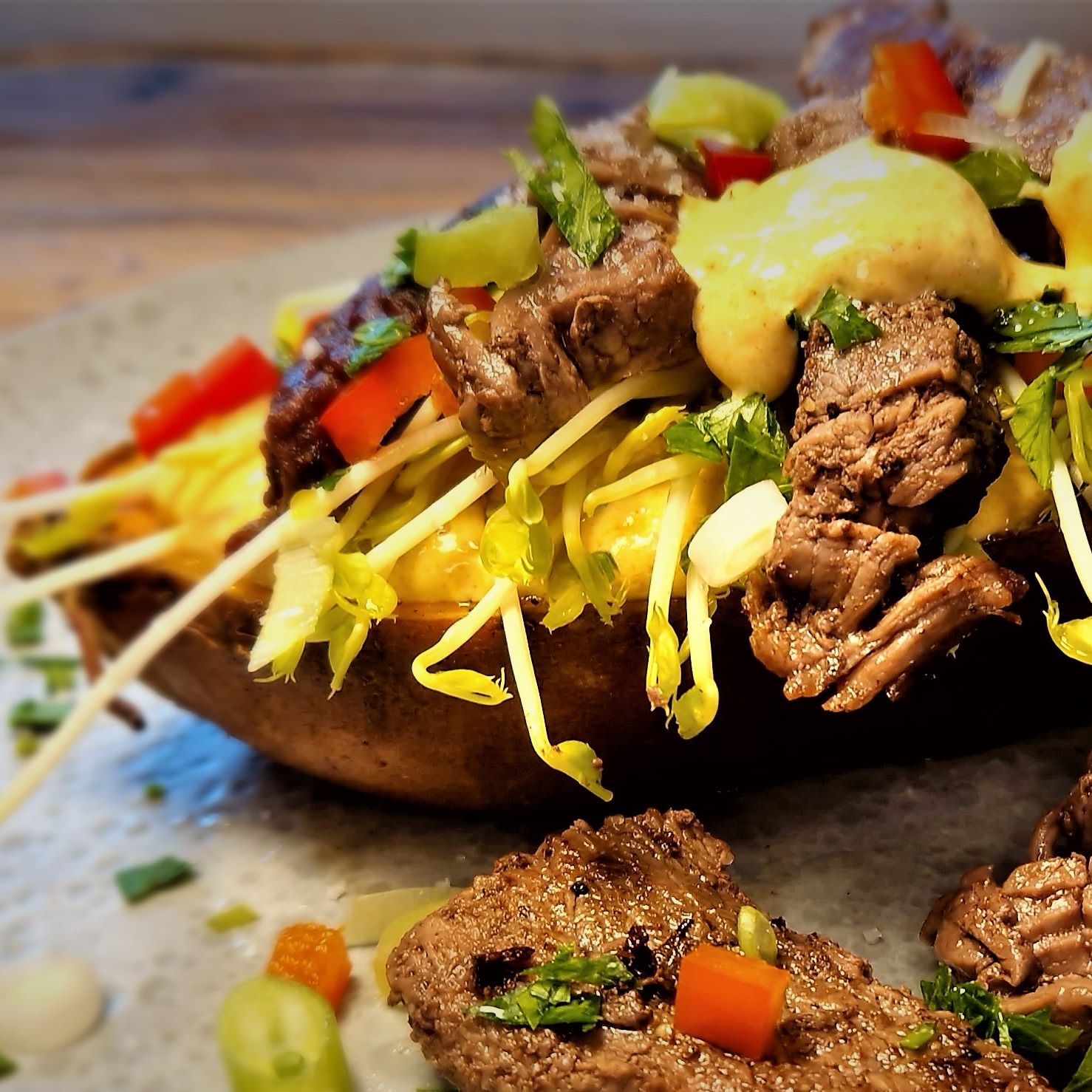 Folge 112 - Ofenkreation: Zartes Rinderfilet auf Ziegenfrischkäse und gebackener Süßkartoffel