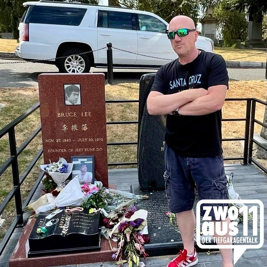 Folge 279 - Funeral Car Meet mit Bruce Lee