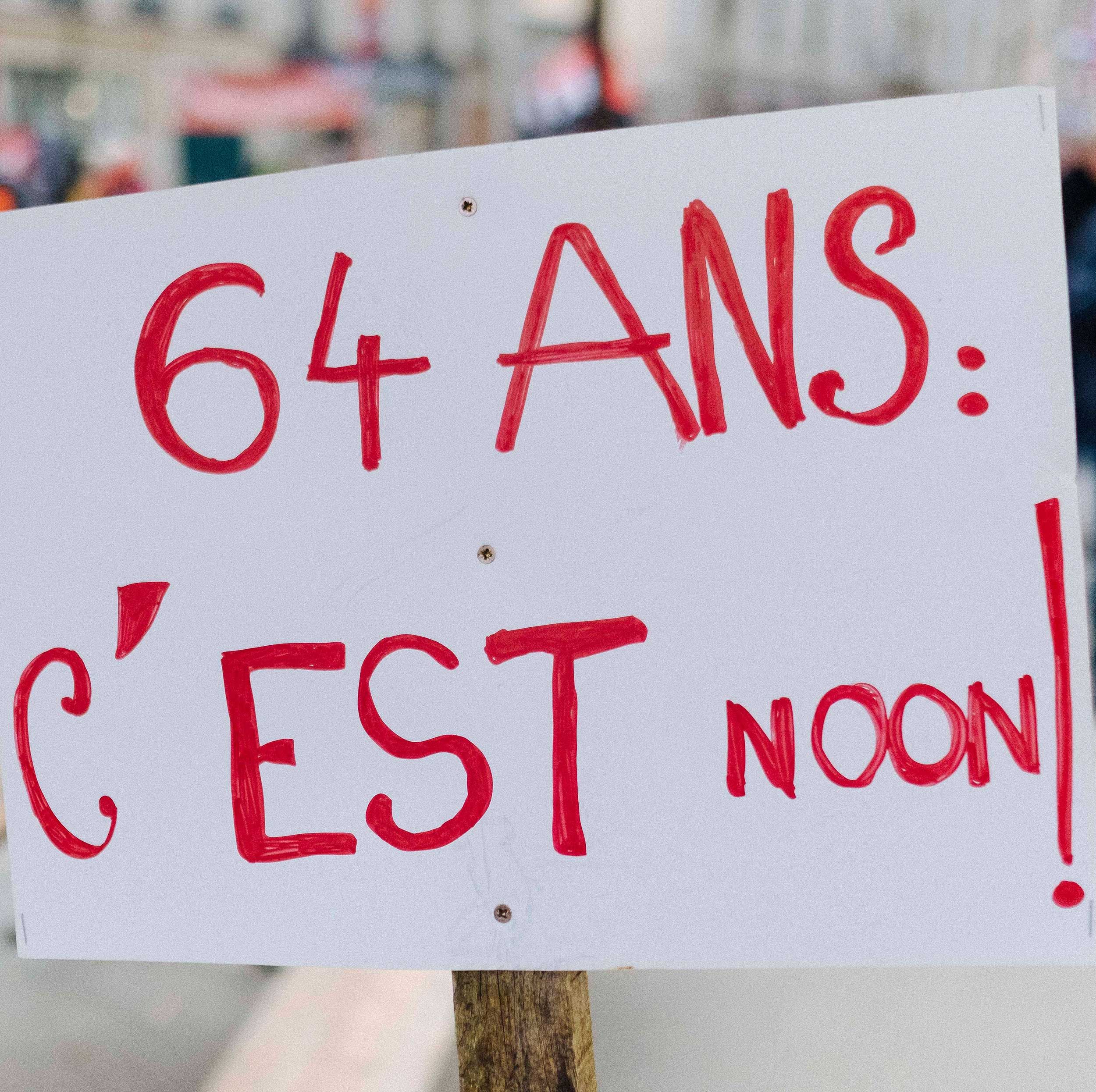 Folge 37 - Die Rente mit 64 als rotes Tuch - Parlament und Straße ringen um die Rentenreform