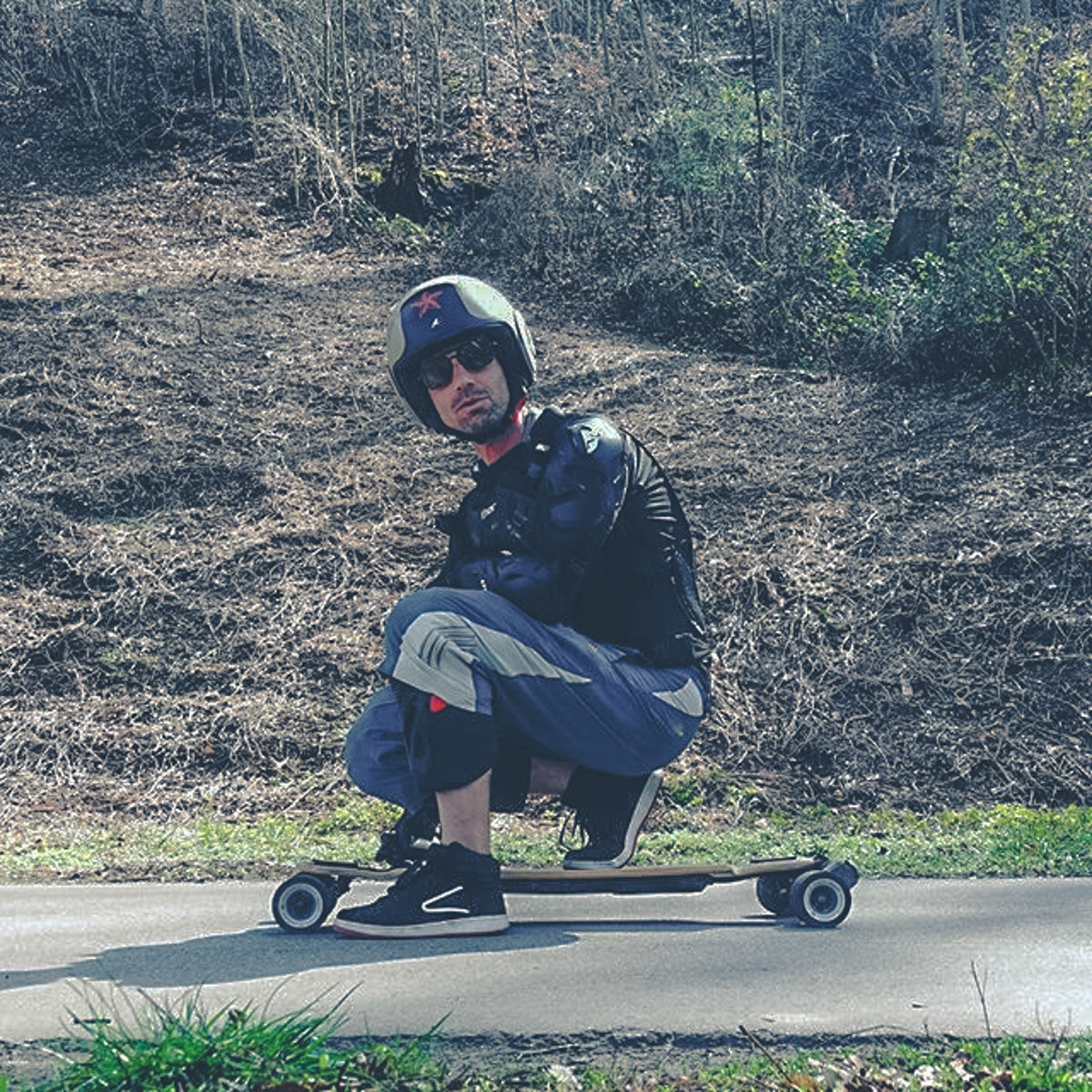 Folge 4: Motorrad-Highlights für 2019, Tesla Model 3 Fahrbericht, ein Elektro-Skateboard und automatische Tempolimiter