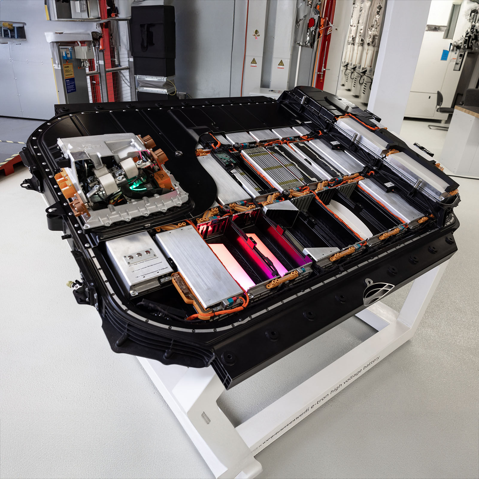 Folge 55: Quo vadis, Traktionsbatterie? (mit Christoph Schwarzer)