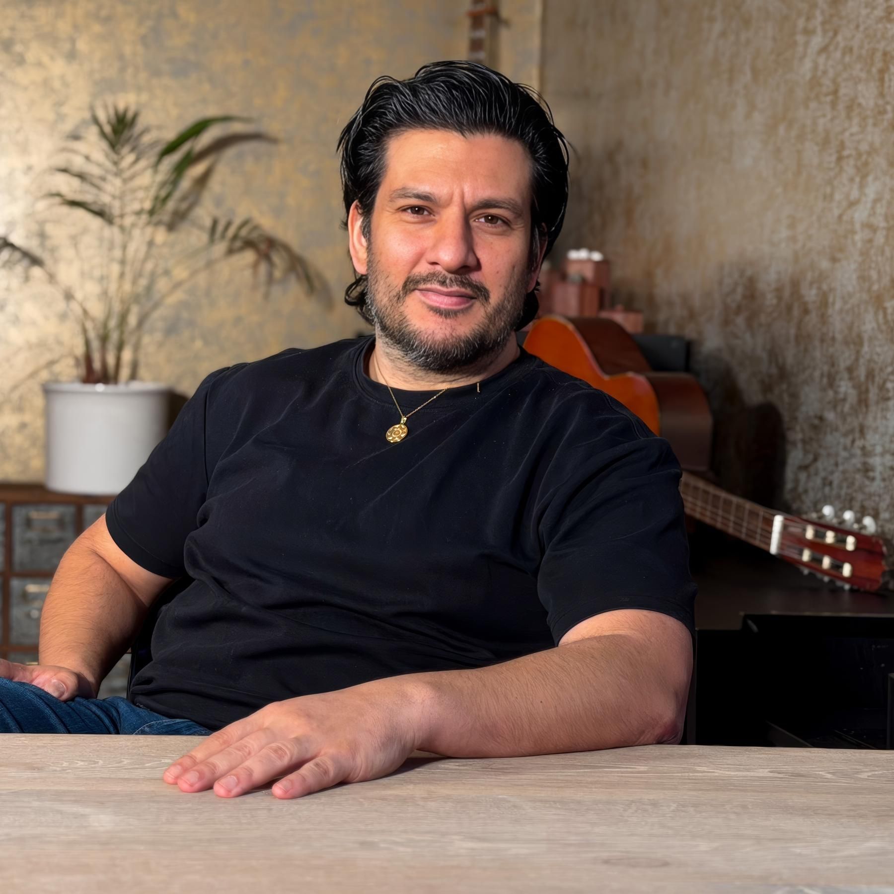 Francisco Medina, Schauspieler: DDR statt Italien