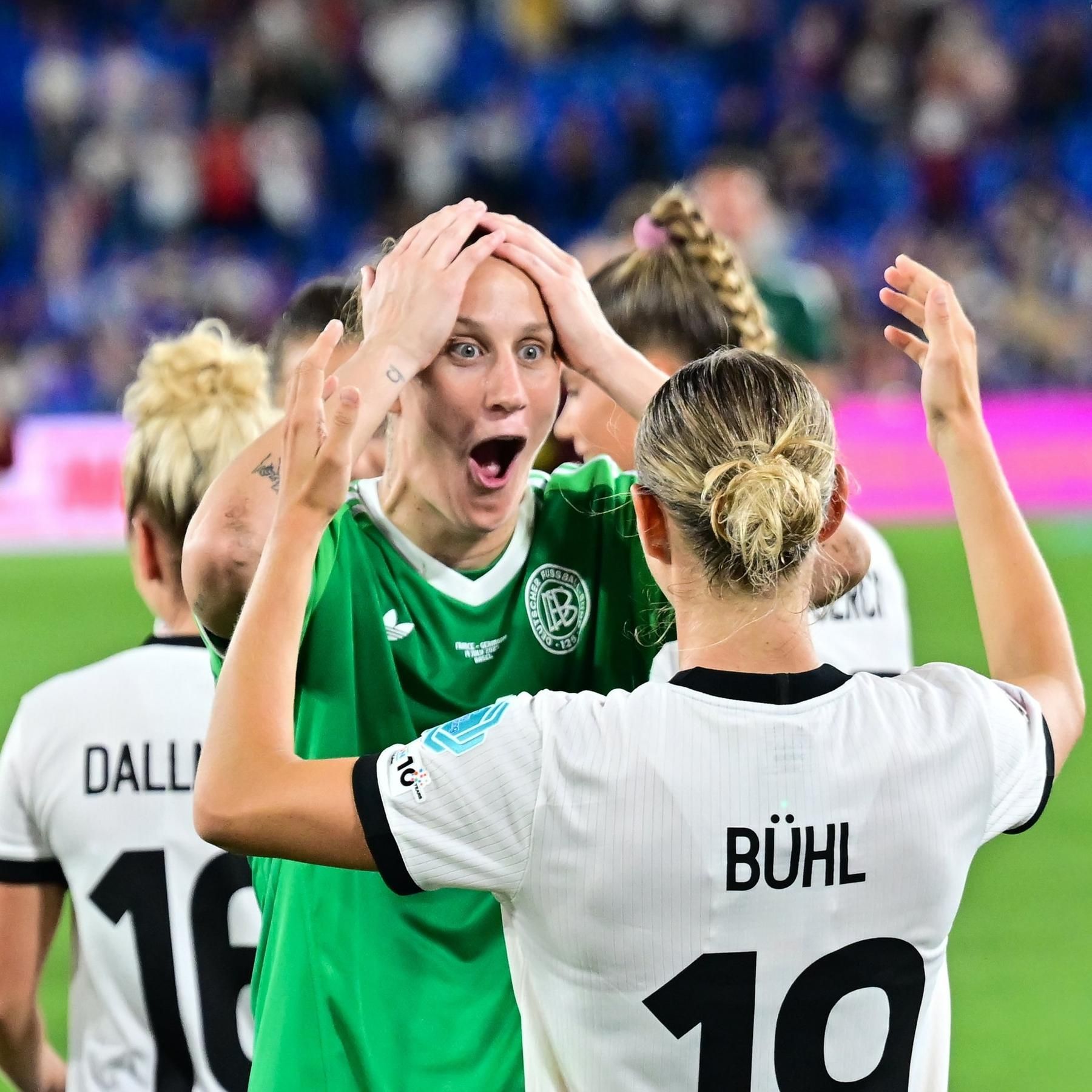 Fußball-EM der Frauen: Mit Wille, Glaube und Zusammenhalt ins Halbfinale