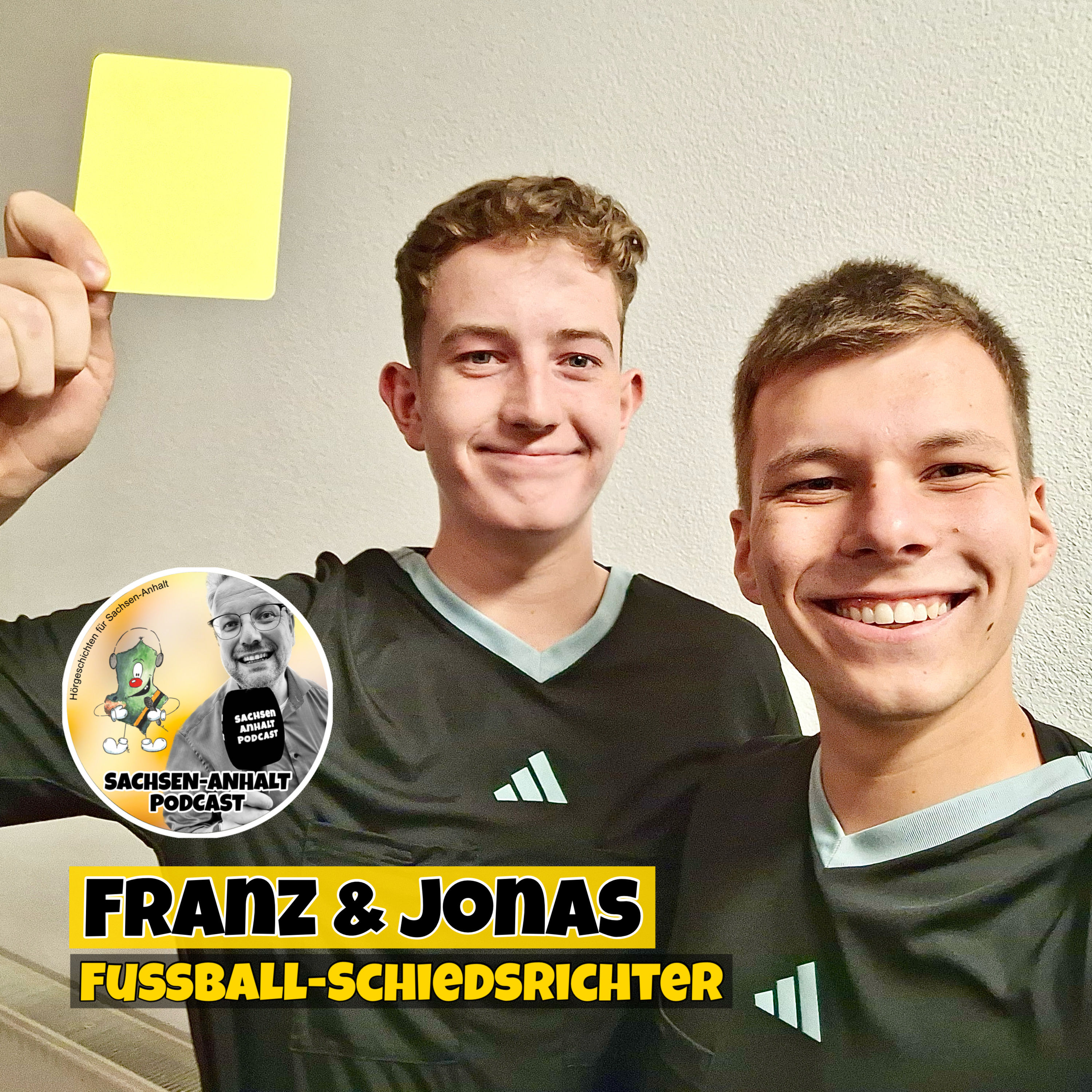 Fußball-Schiedsrichter Franz & Jonas