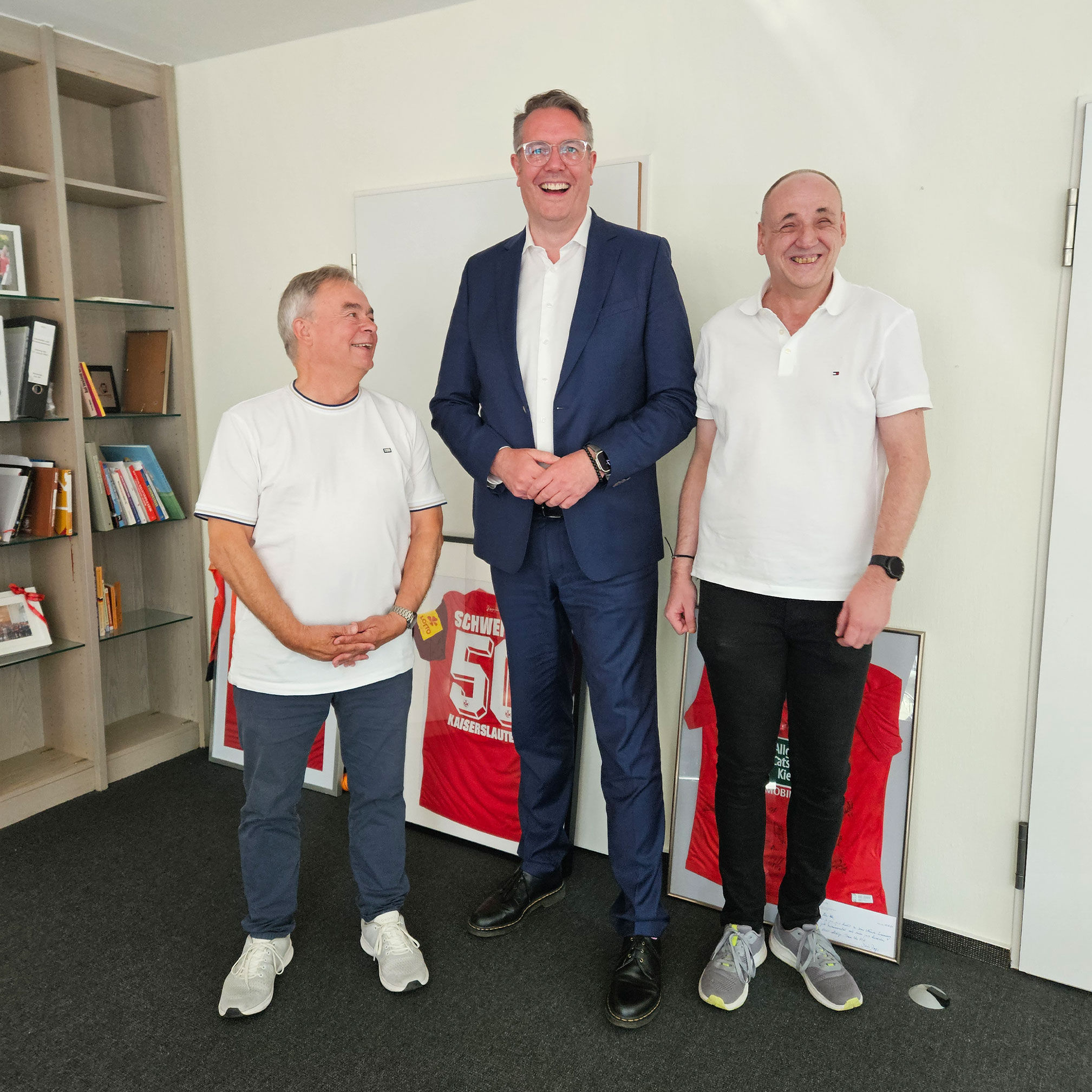 GAST: ALEXANDER SCHWEITZER