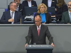 Generaldebatte im Bundestag: Merz kündigt weitere Reform-Jahreszeiten an