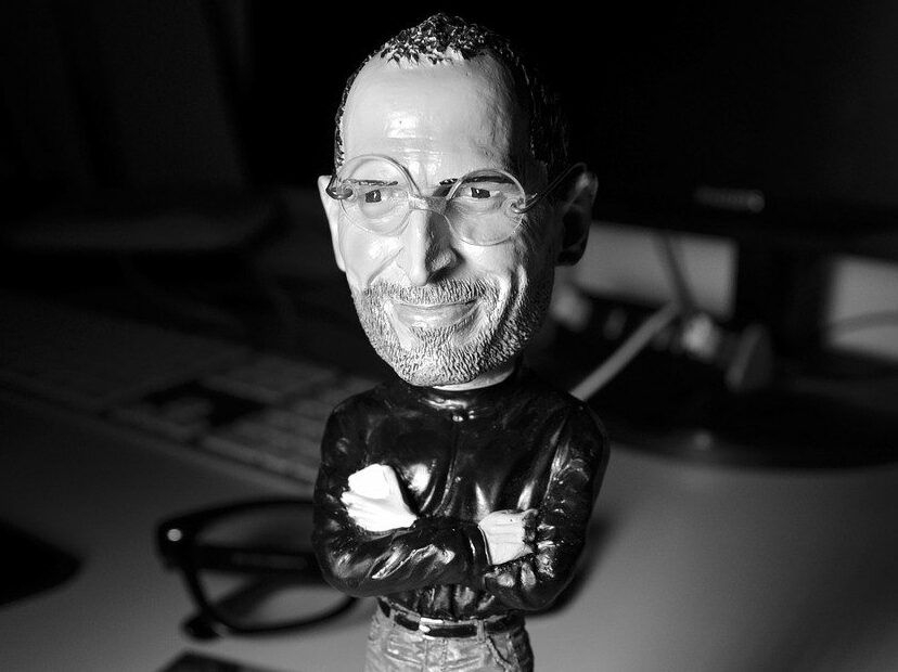 Genie, Heiliger oder einfach nur pfiffiger Geschäftsmann ? Zum 9. TOdestag von Steve Jobs