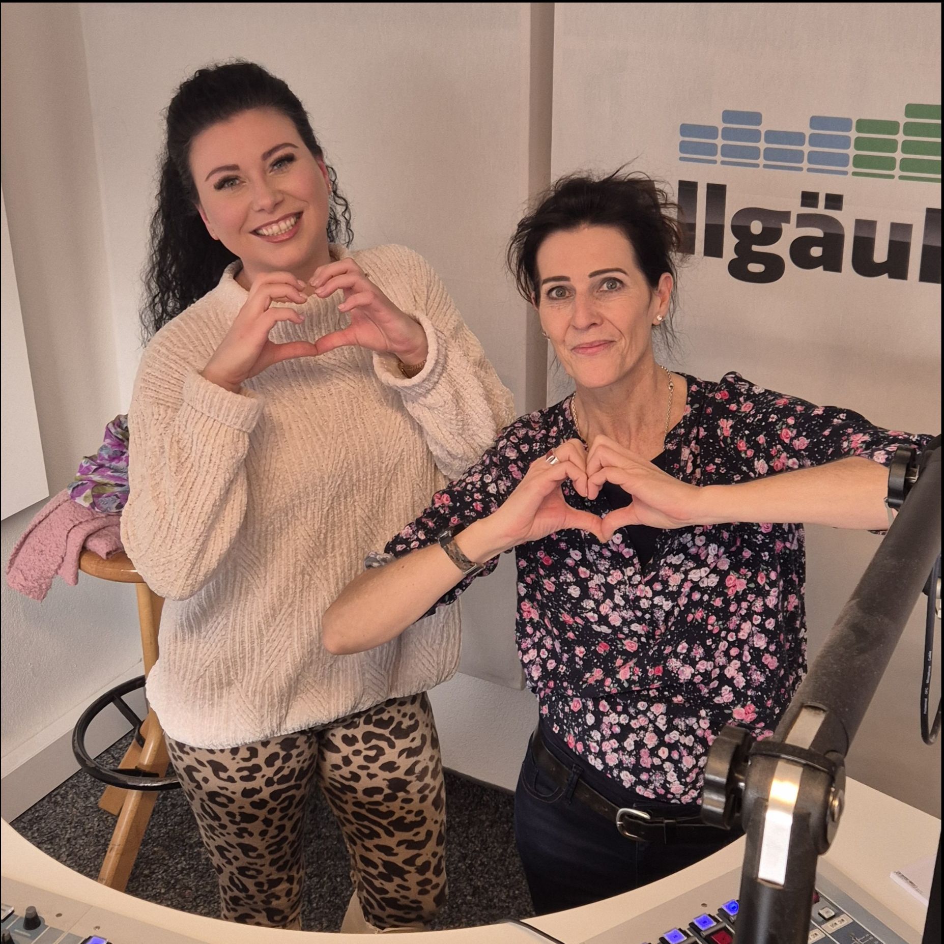 Gesangstalent aus dem Allgäu - Weronika Czyz aka "Greenblackblue"