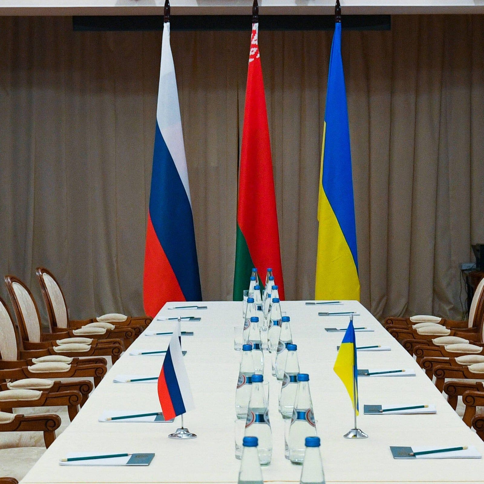 Gespräche in Abu Dhabi: Viele Ukrainer sind skeptisch