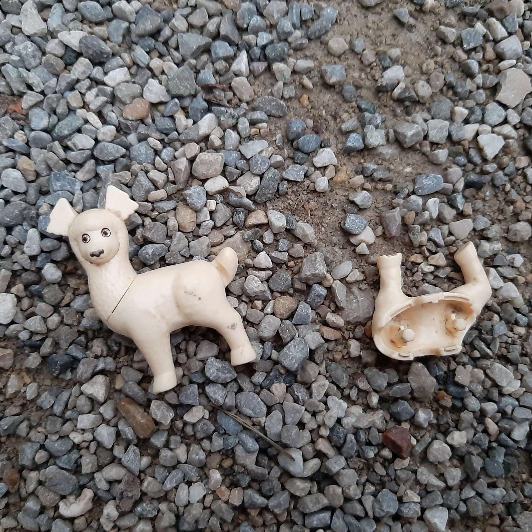 "Göttlich bleiben“ Eine toxische Meditation von Gesche Piening