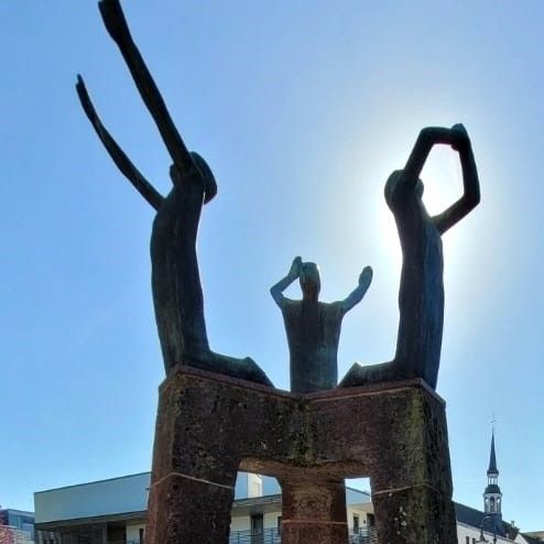 Gott verbindet völlig verschieden denkende Menschen miteinander