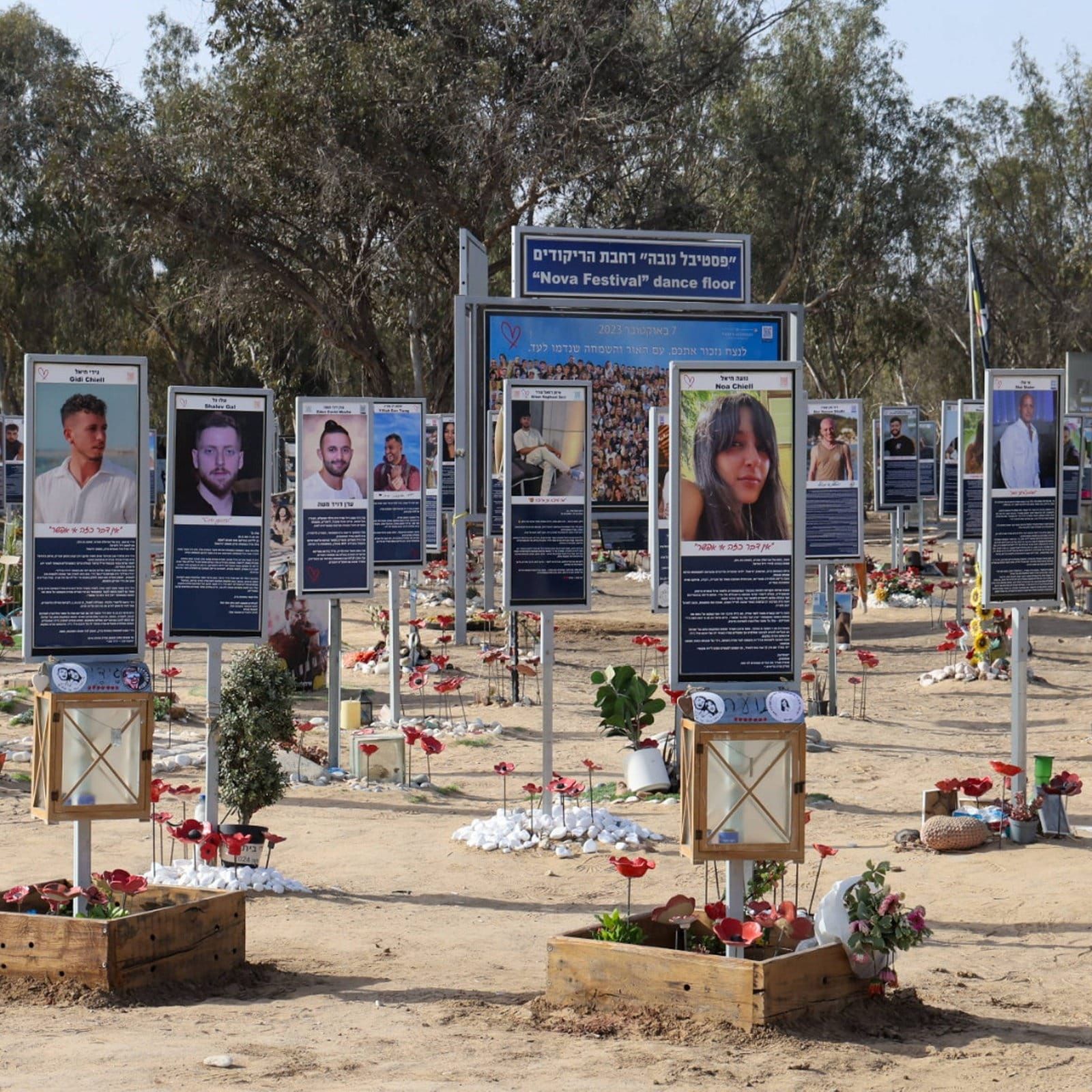 Hamas-Massaker: Wie zwei Jahre später der Verstorbenen gedacht wird