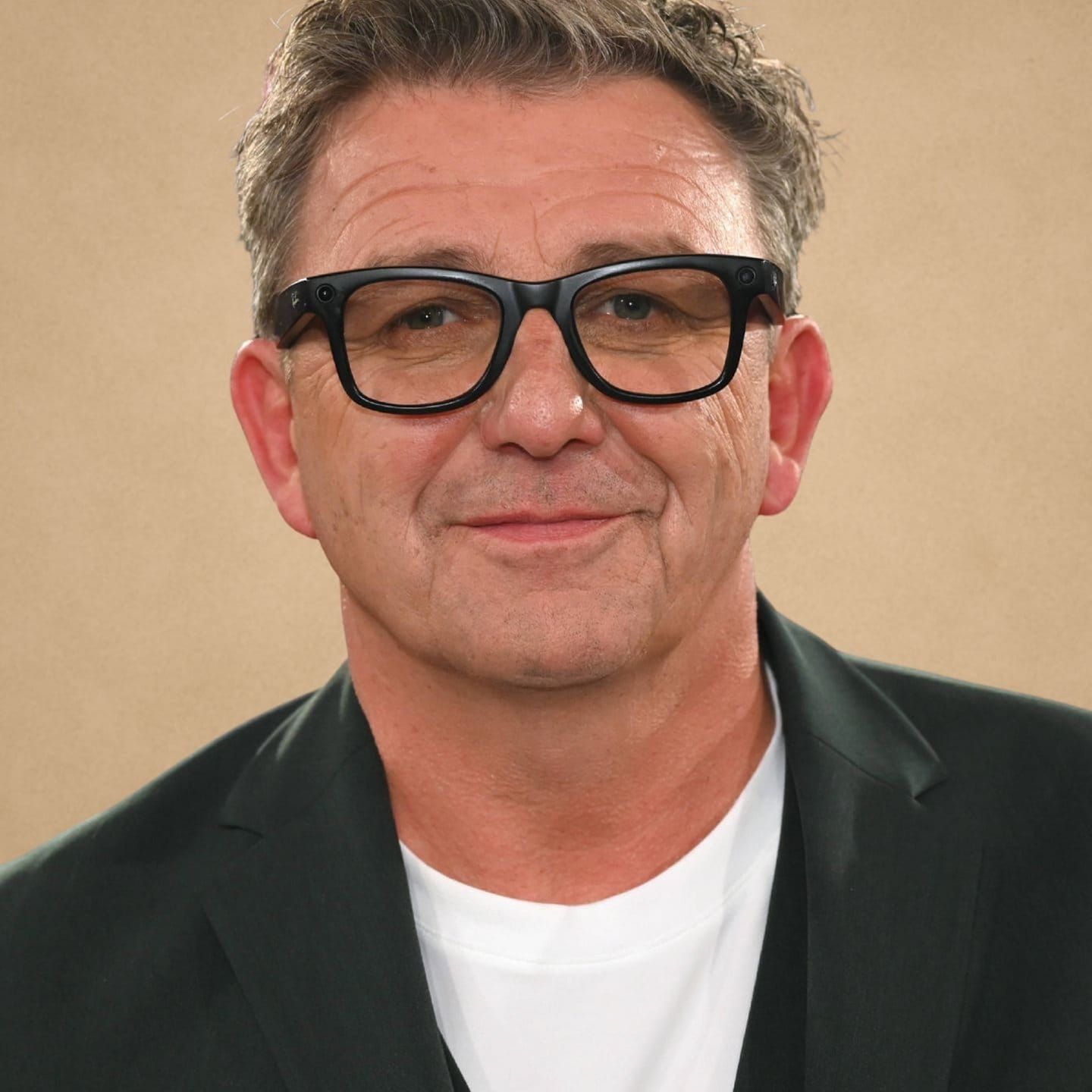 Hans Sigl: „Ich bin kein Vorsatz-Typ. Vorsätze sind Ausdruck einer schwachen Willenskraft.“