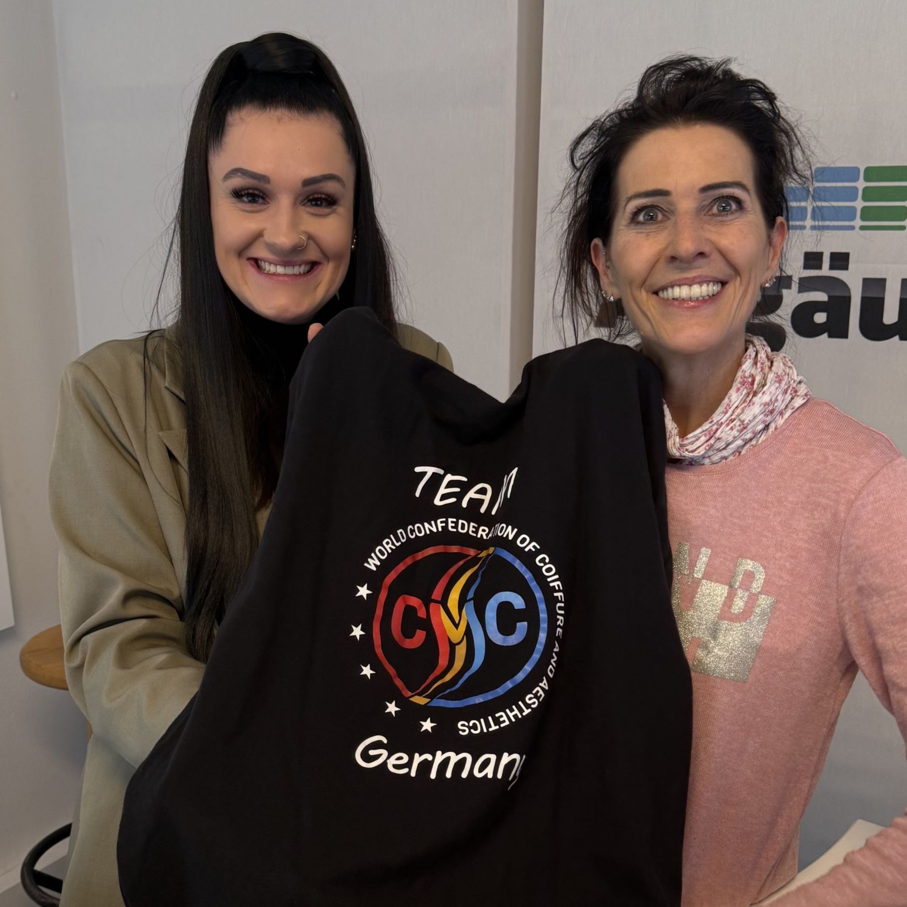 Haute Couture am Schnitt - Wie eine Friseurin aus Wangen zur Weltmeisterschaft kommt