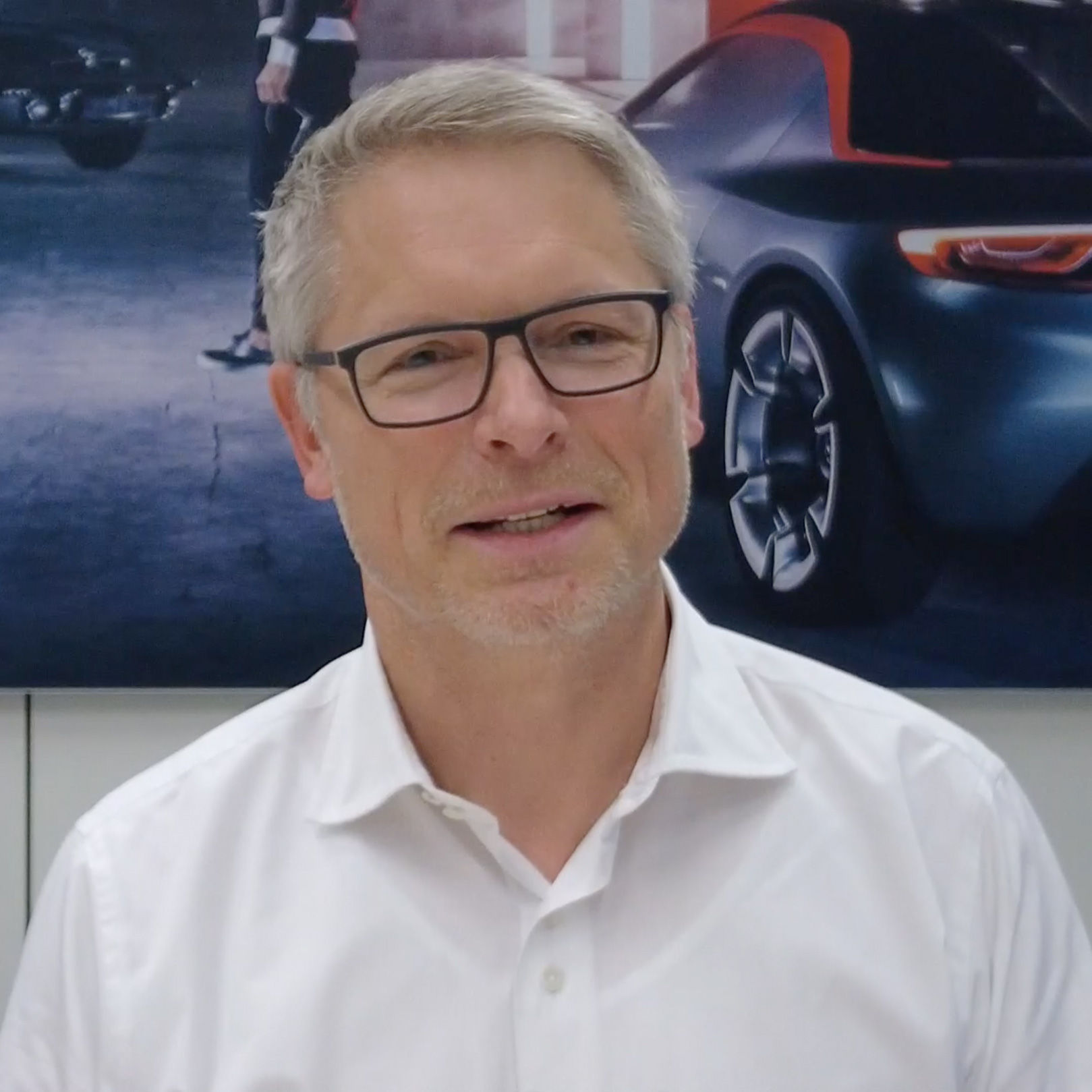 Herz & Hirn: Marketingchef Albrecht Schäfer über die E-Auto-Werbung von Opel.