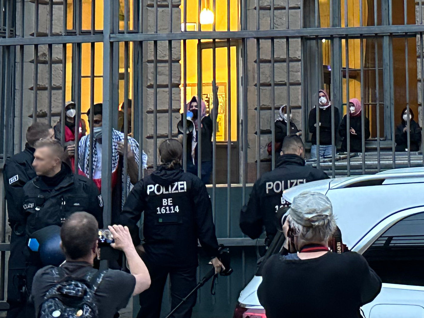 Humboldt Universität übernimmt Rechtskosten der Besetzer