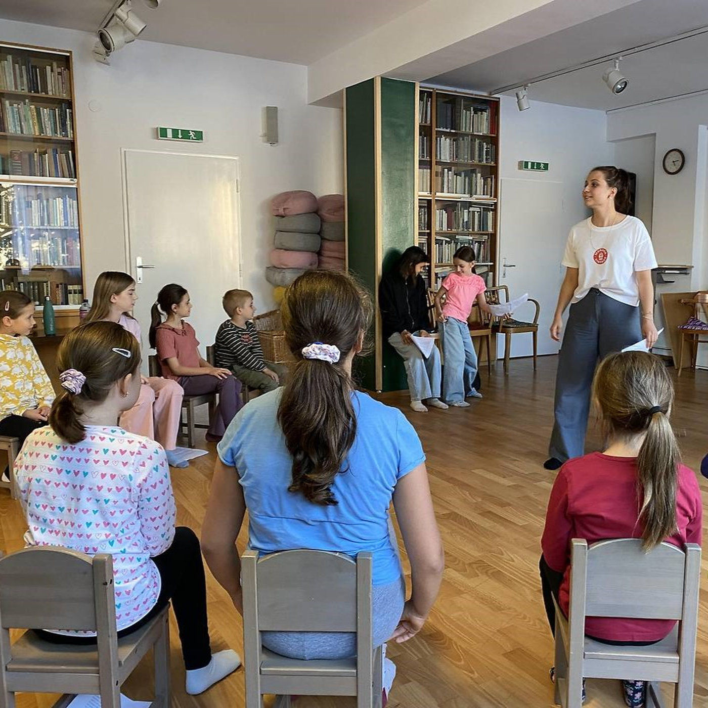 Humoros musical előadásra készülnek a BMI diákjai