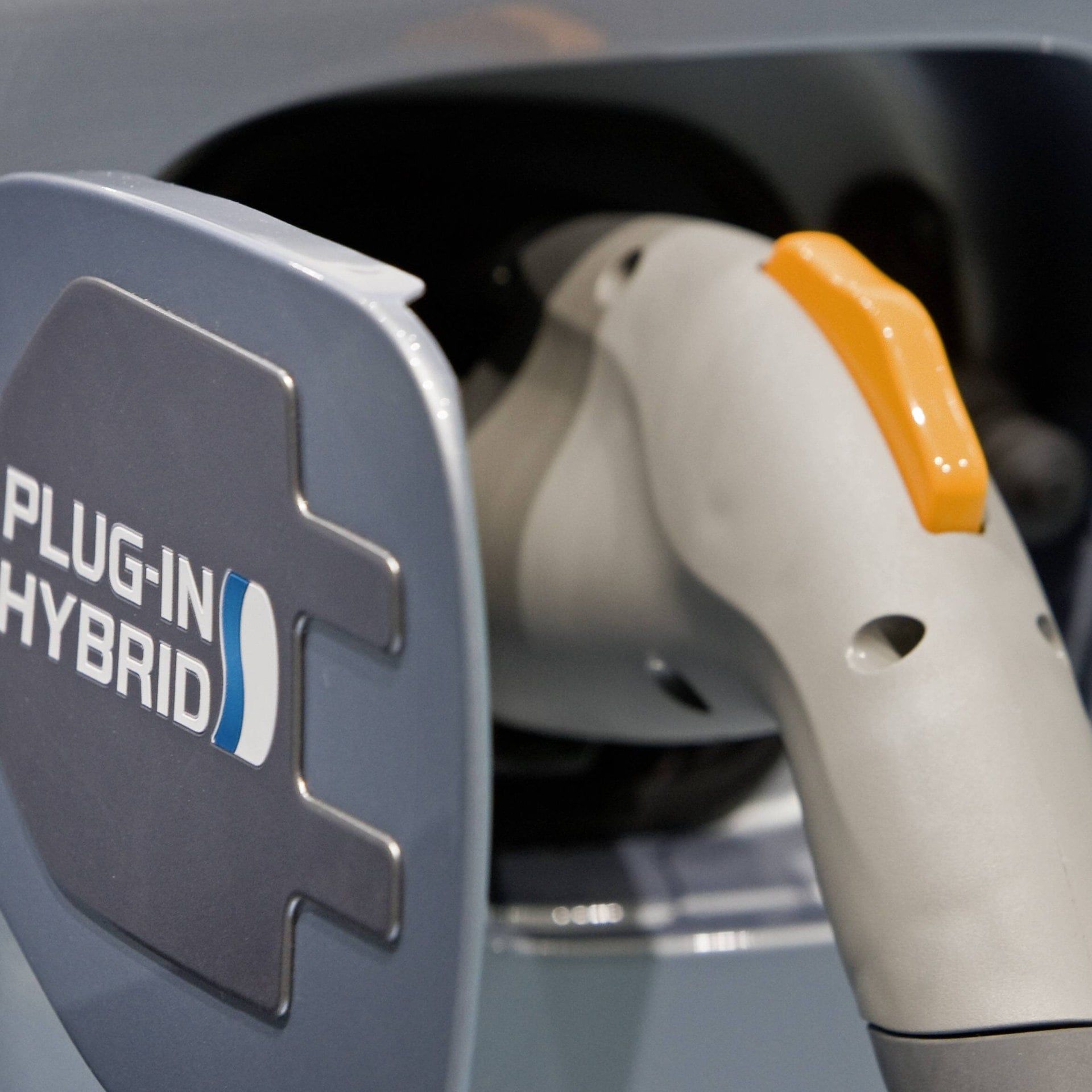 Hybrid-Autos - Seit 25 Jahren unterwegs auf deutschen Straßen