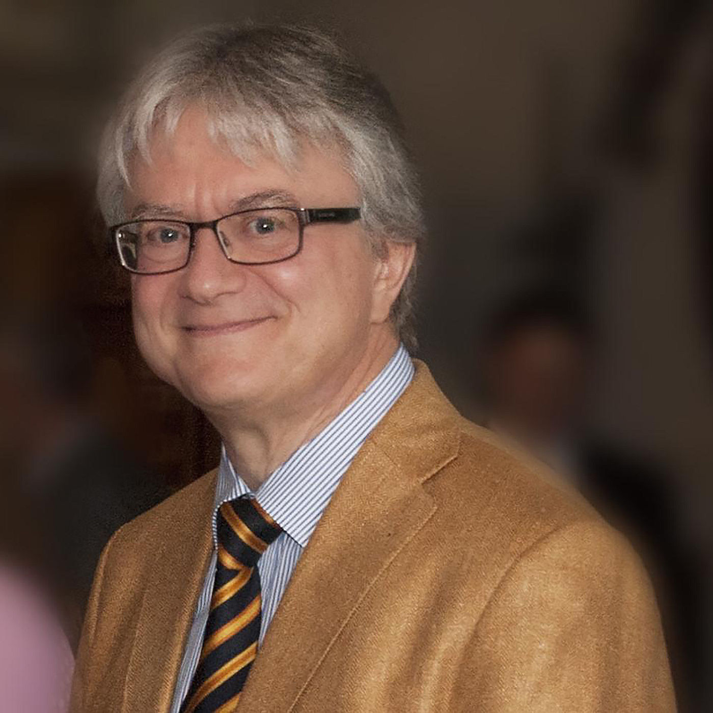 "Ich wollte auf jeden Fall mit anderen zusammenspielen" | Hubert Buchberger, Professor für Streicherkammermusik