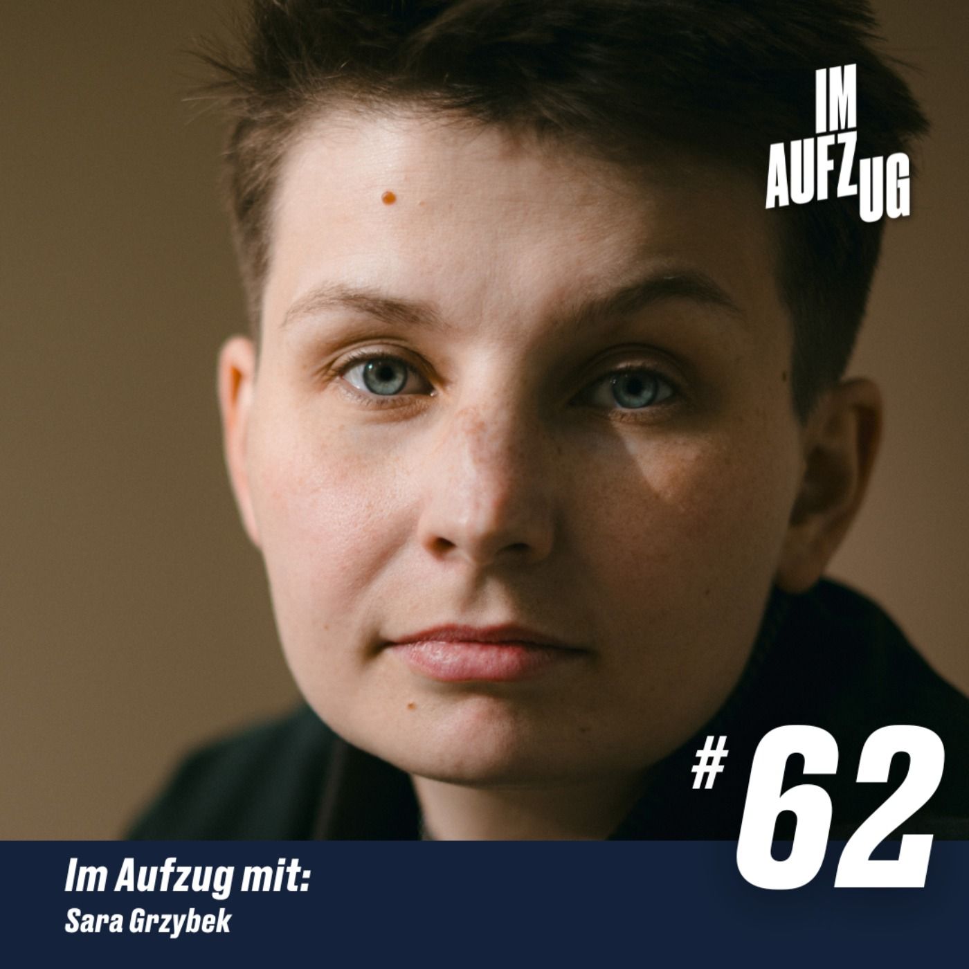 Im Aufzug mit Sara Grzybek (Queermed Deutschland)