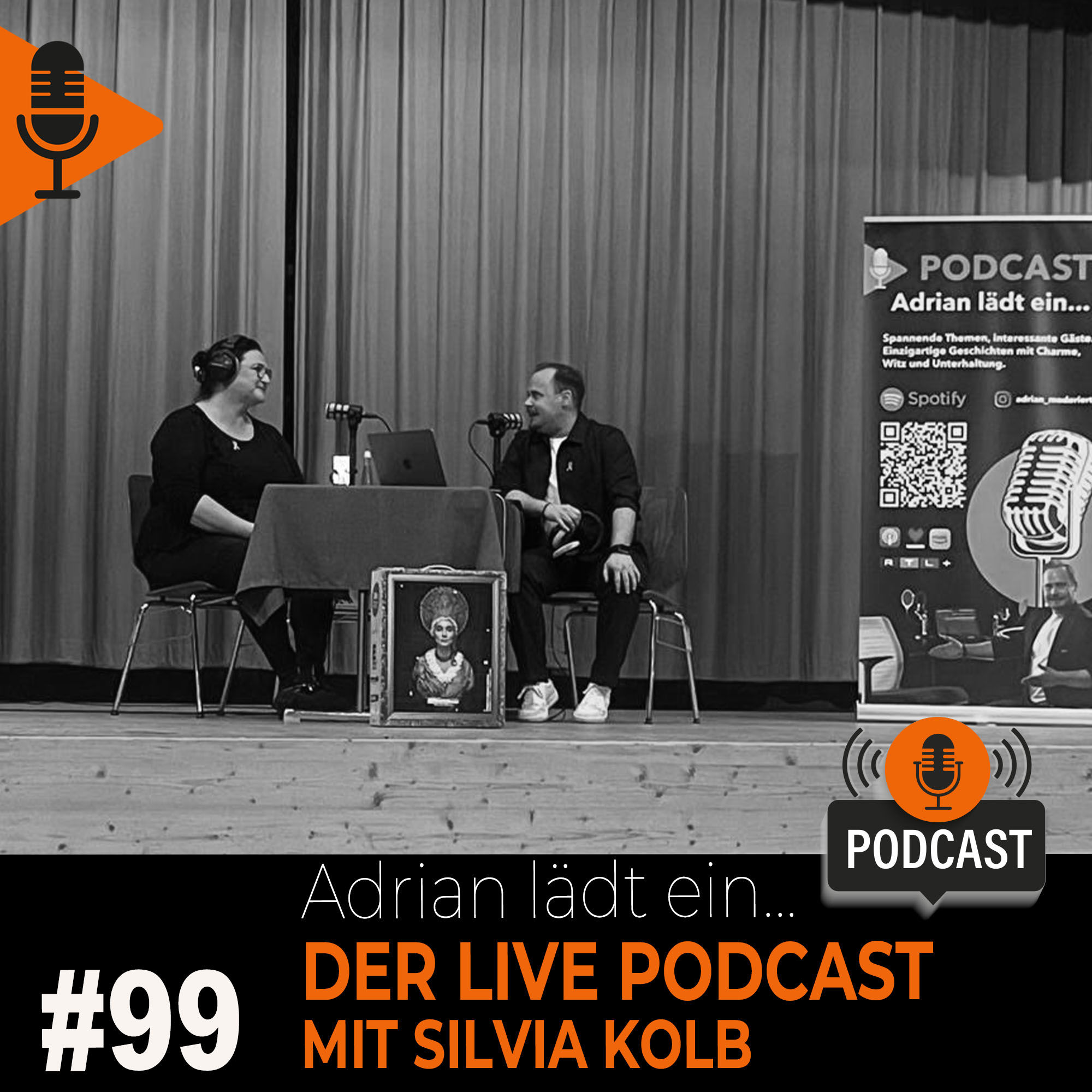 ... im Live-Podcast: Silvia Kolb, Bühne statt brauner Tüte & die Erleichterung: „Ich bin nicht allein“