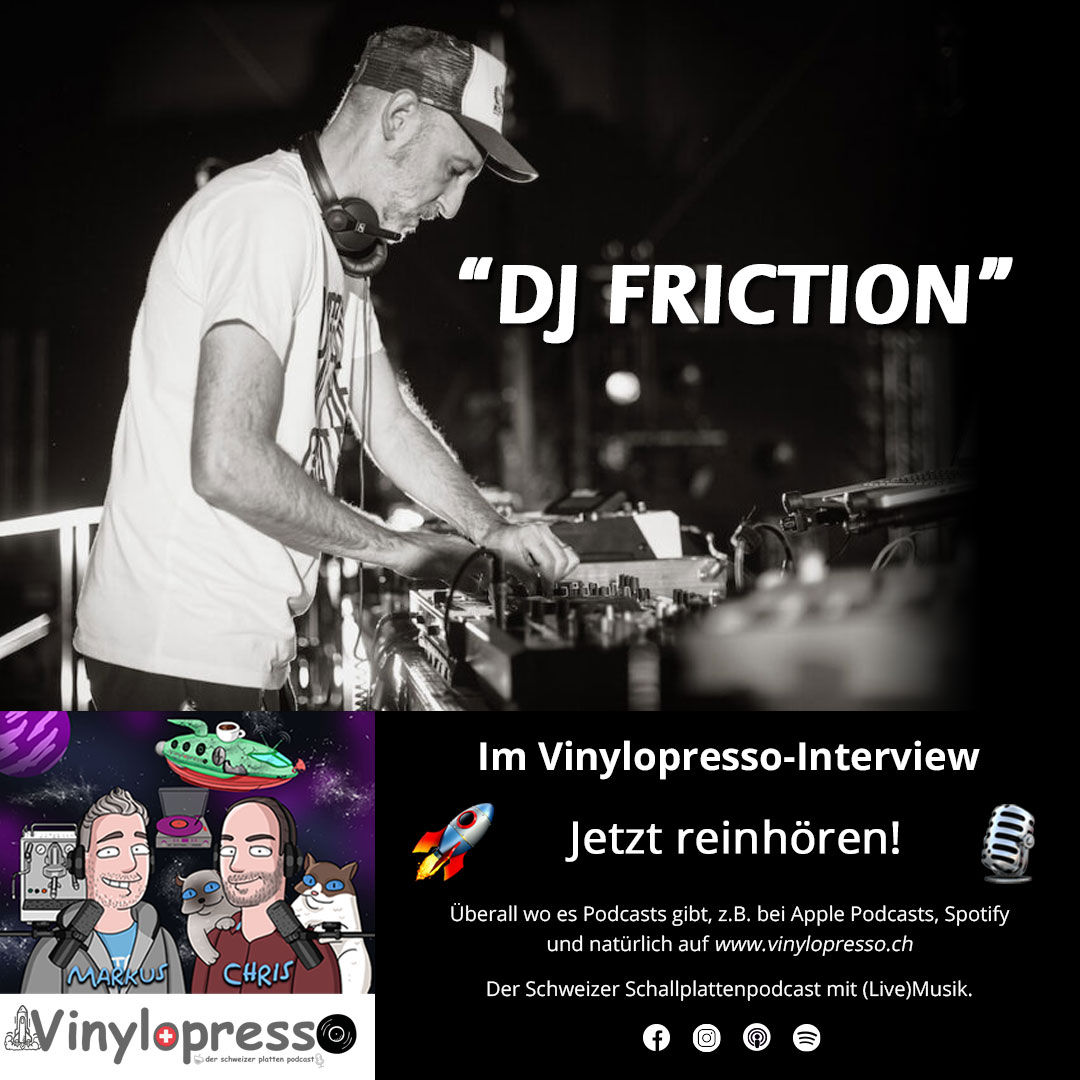 In der vinylen Telefonkabine unterm Regenschirm mit DJ Friction