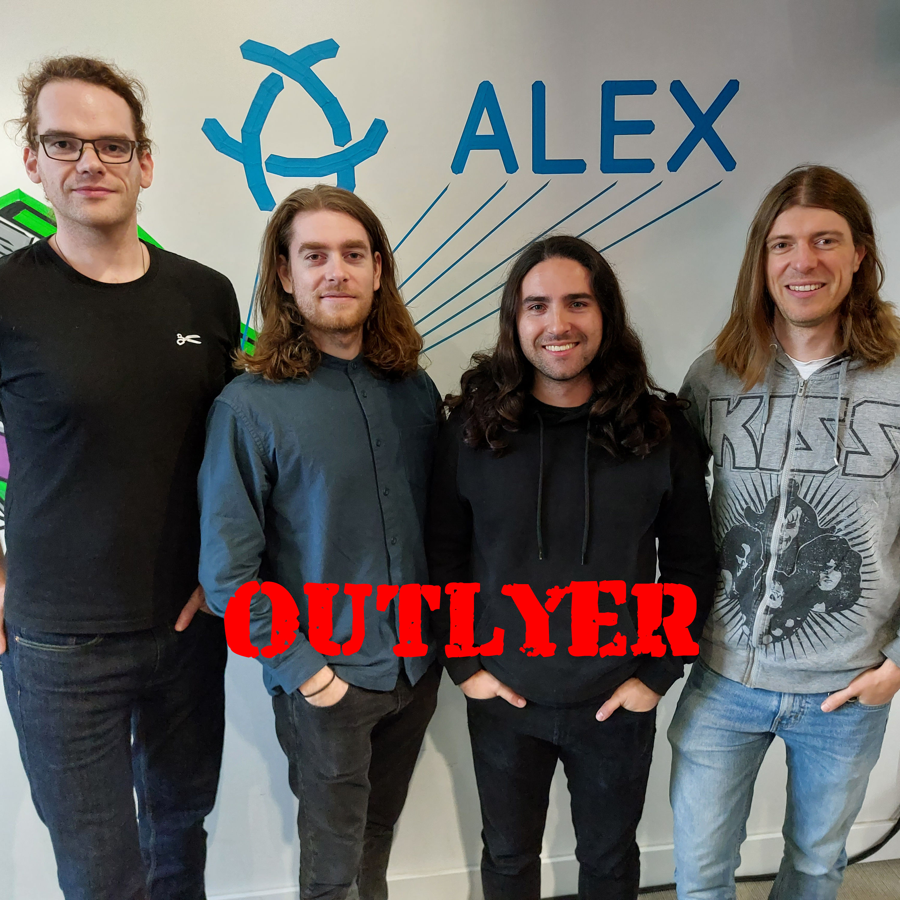 Interview mit OUTLYER