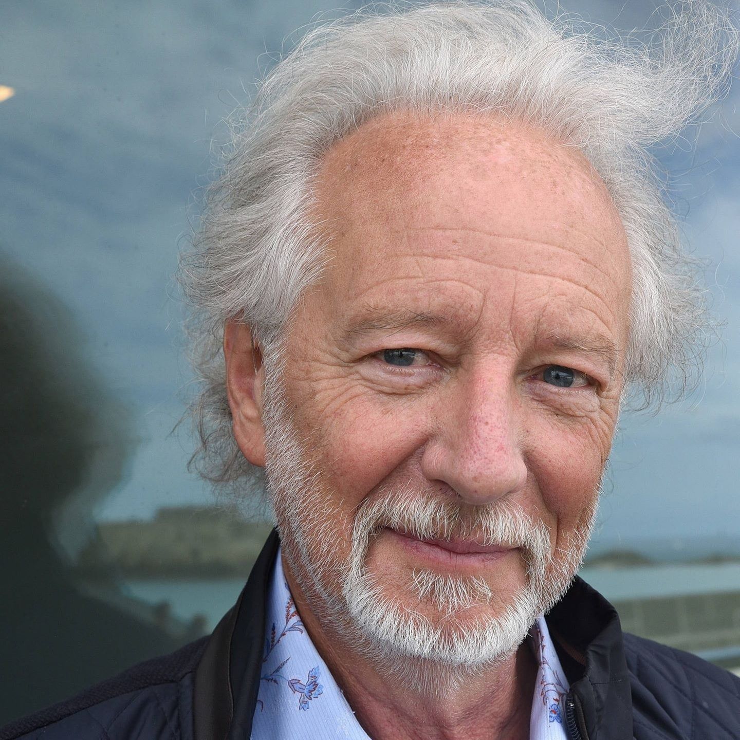 „Ist es nicht feige, immer ironisch zu sein?“ - Stefan Hertmans schrieb mit „Dius“ einen Künstlerroman