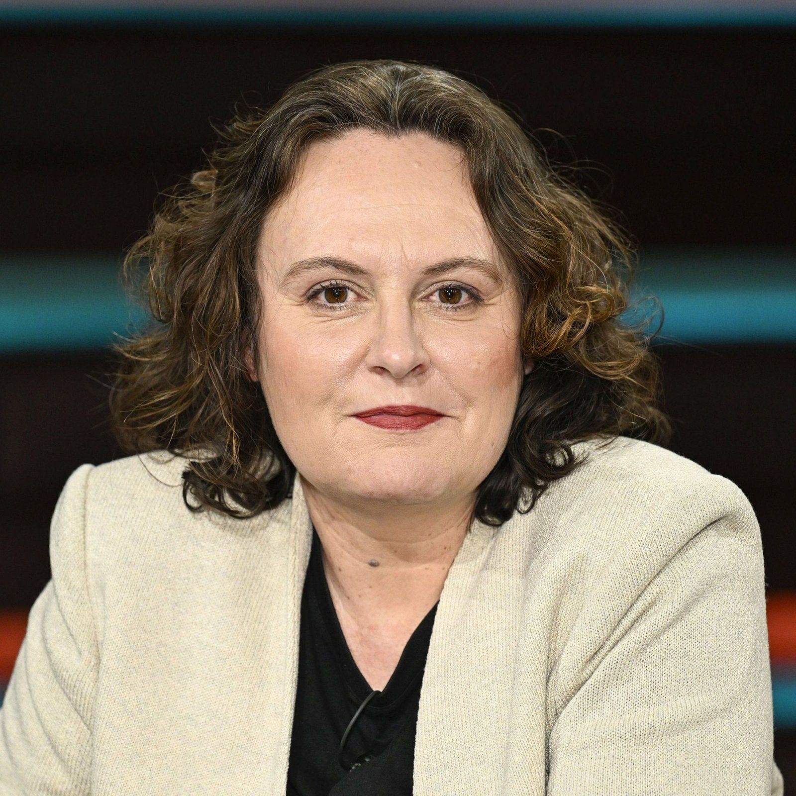 Jana Hensel: "Rechtsruck in Ostdeutschland hat eigene DNA"