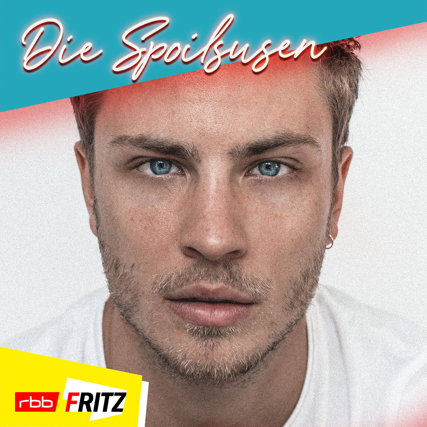 Jannik Schümann aus "Westwall" und "Sisi" lässt mitten im Interview die Hüllen fallen!