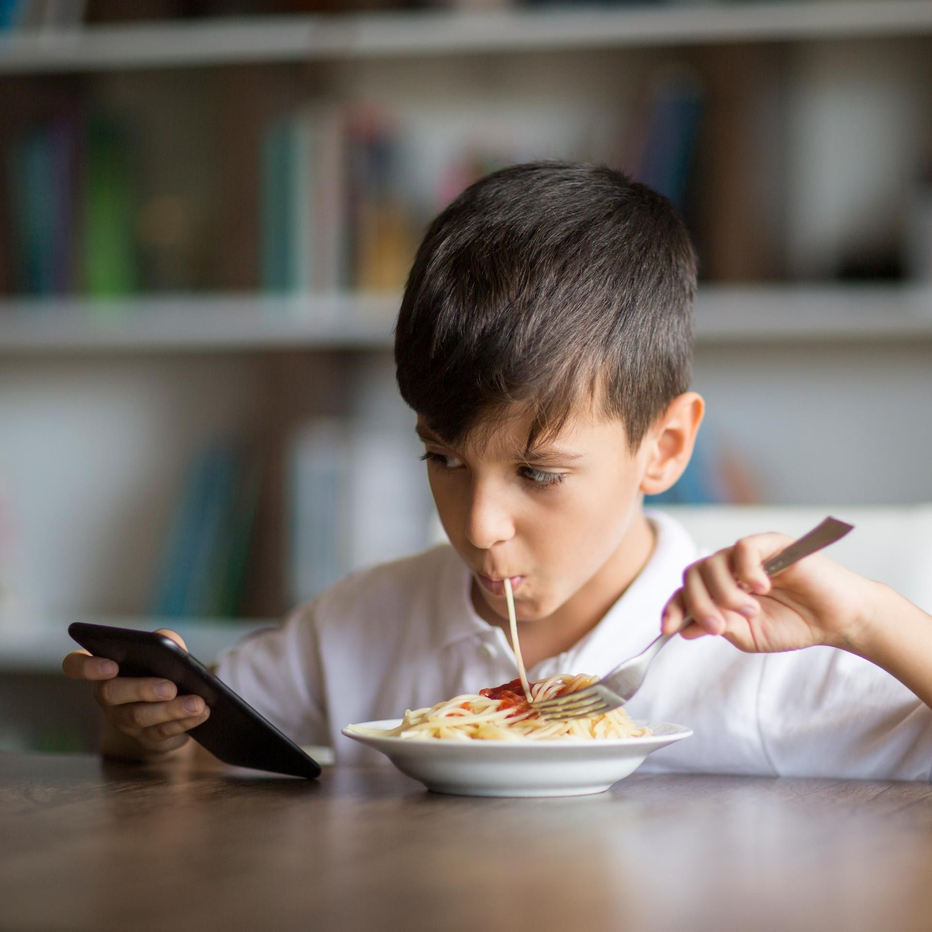 Kakadu - eure Fragen: - Darf mein Handy beim Essen dabei sein?