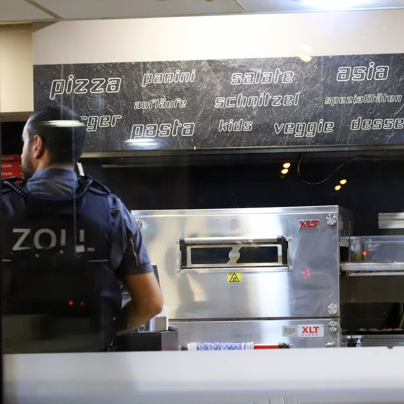 Kampf gegen Schwarzarbeit in der Gastronomie