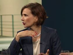 Katja Kipping: "Können Sie damit leben, dass mal eine Frau redet?"