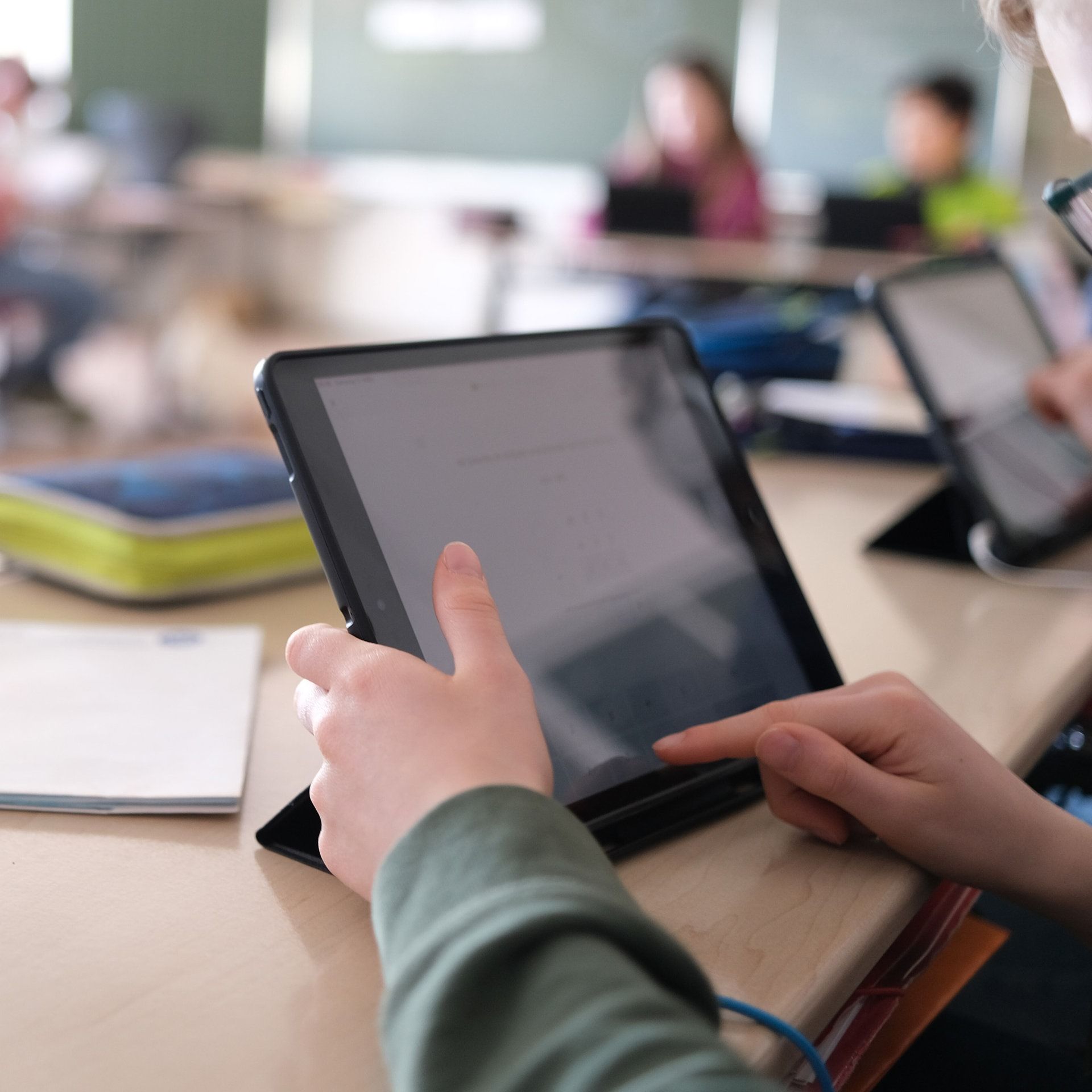 KI im Klassenzimmer – Rettet Künstliche Intelligenz das Schulsystem?