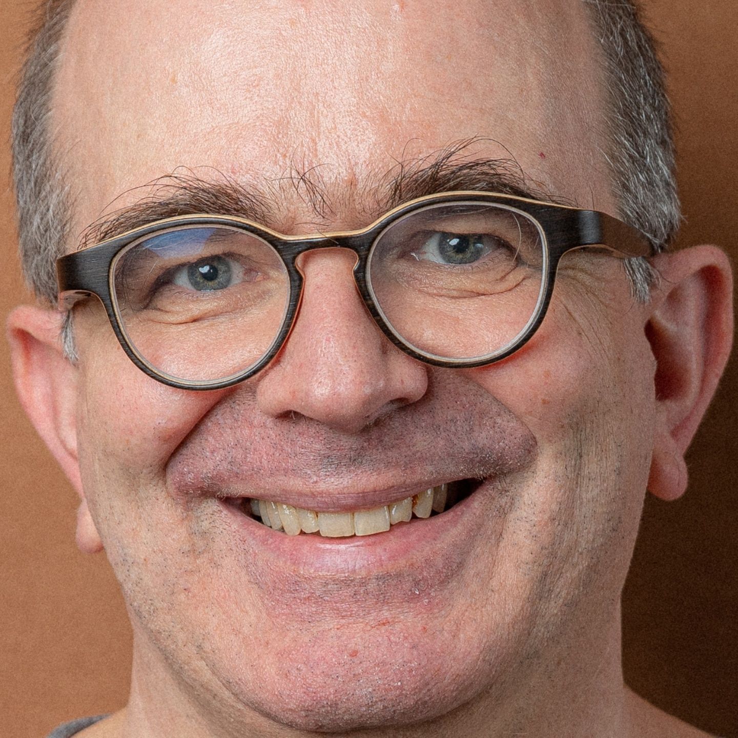 Kinderpsychiater Frank Köhnlein – Die Therapie findet oftmals „durchs Schlüsselloch“ statt