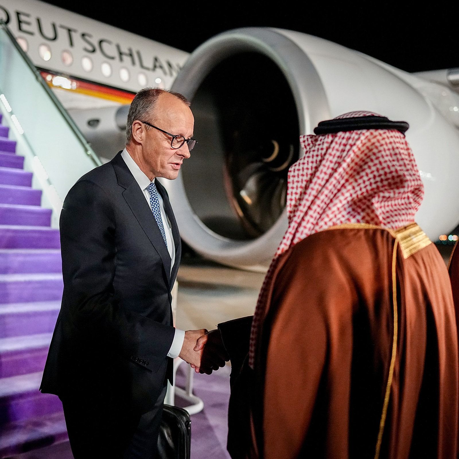 Klinken putzen am Golf: Was bringt die Wirtschaftsoffensive des Kanzlers?