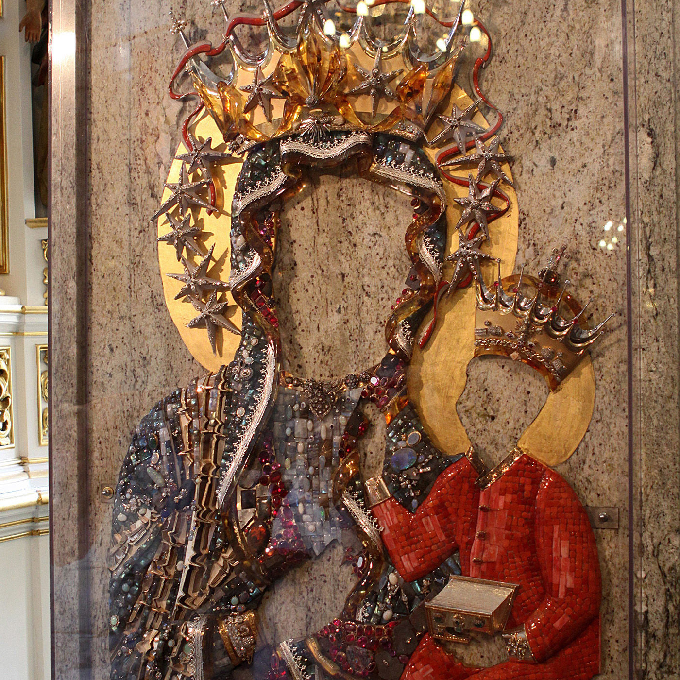 Koloss auf tönernen Füßen - Der Krise der Katholischen Kirche in Polen