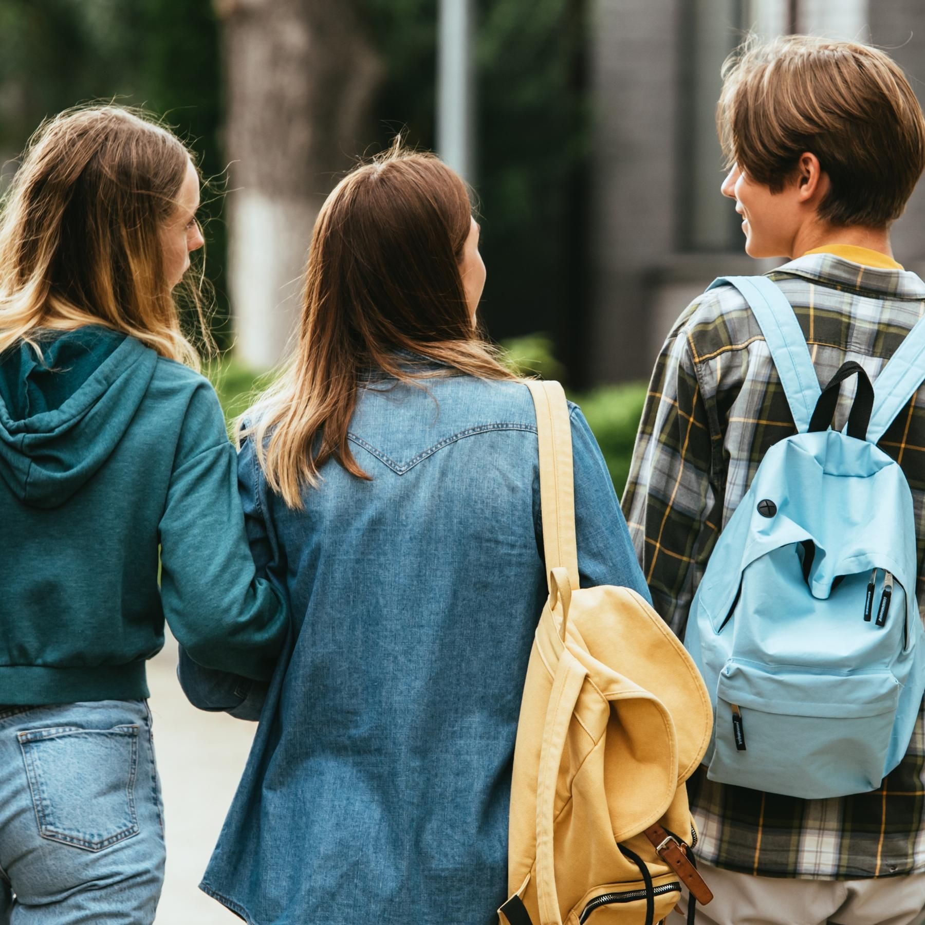 Kreativität, Gemeinschaft, Zukunft - Wie Hilfsorganisationen benachteiligte Kinder unterstützen